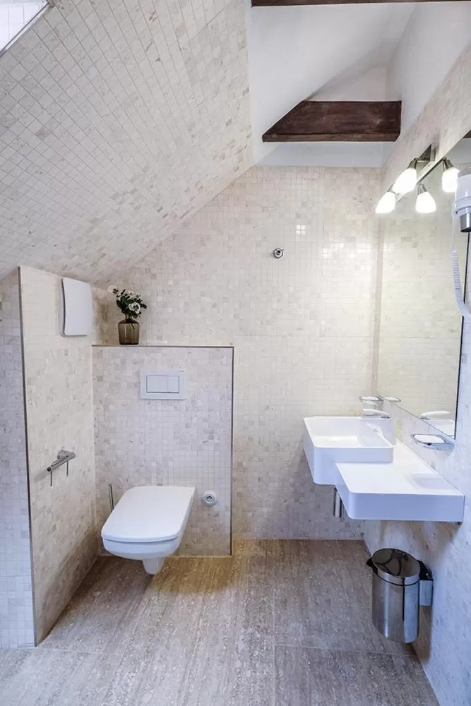 Bathroom in Hotel Ebersbach