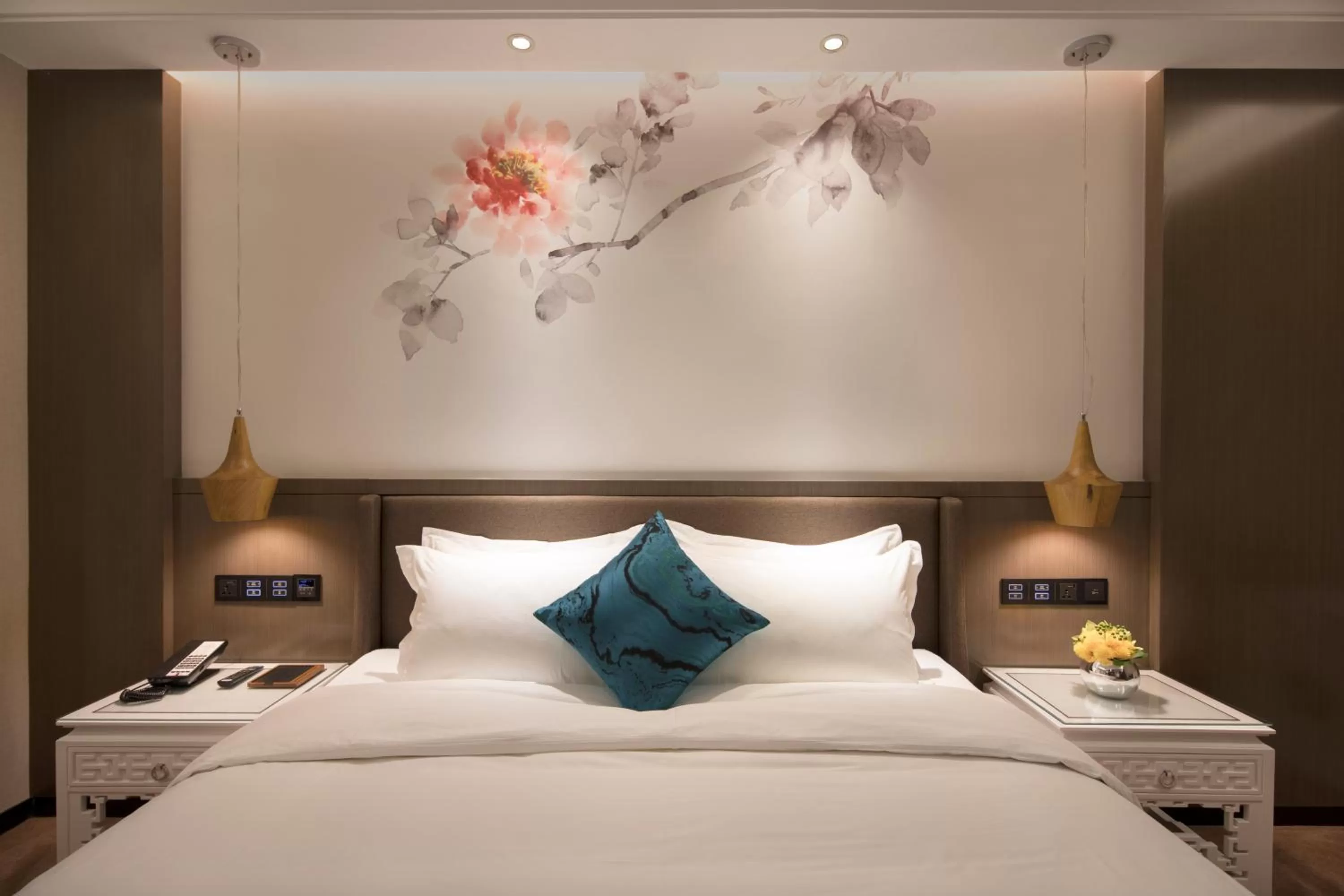 Bed in Paco Hotel Dongpu Guanghzou -Free Shuttle Bus for Canton Fair