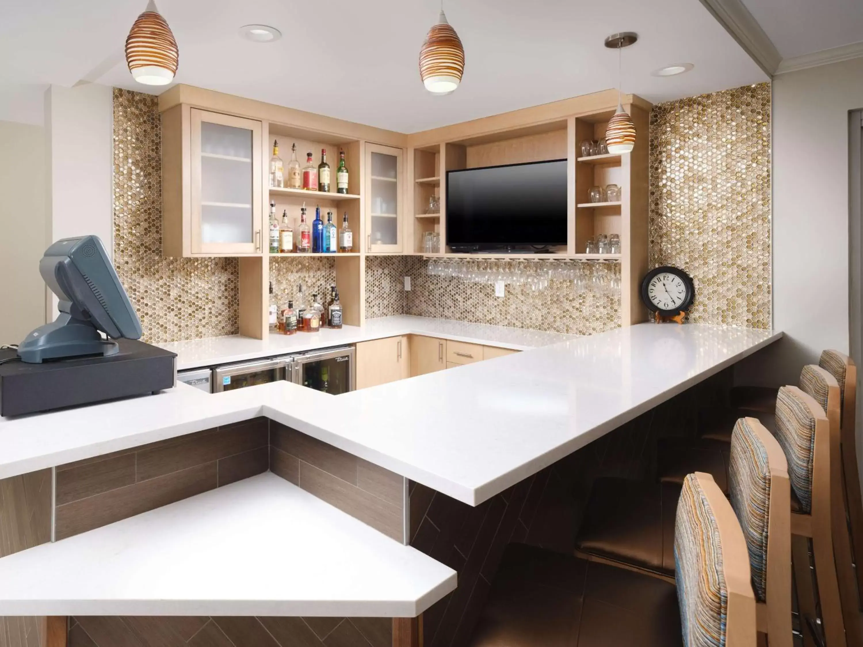 Lounge or bar in Hilton Garden Inn Chattanooga/Hamilton Place Lounge or bar in Hilton Garden Inn Chattanooga/Hamilton Place