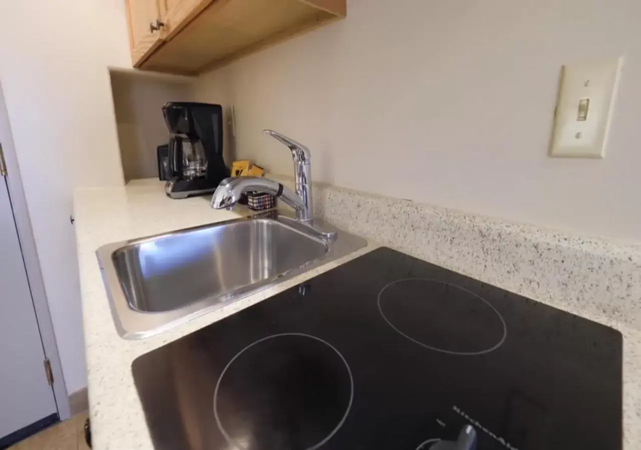 Kitchen or kitchenette in Bell Rock Inn Kitchen or kitchenette in Bell Rock Inn