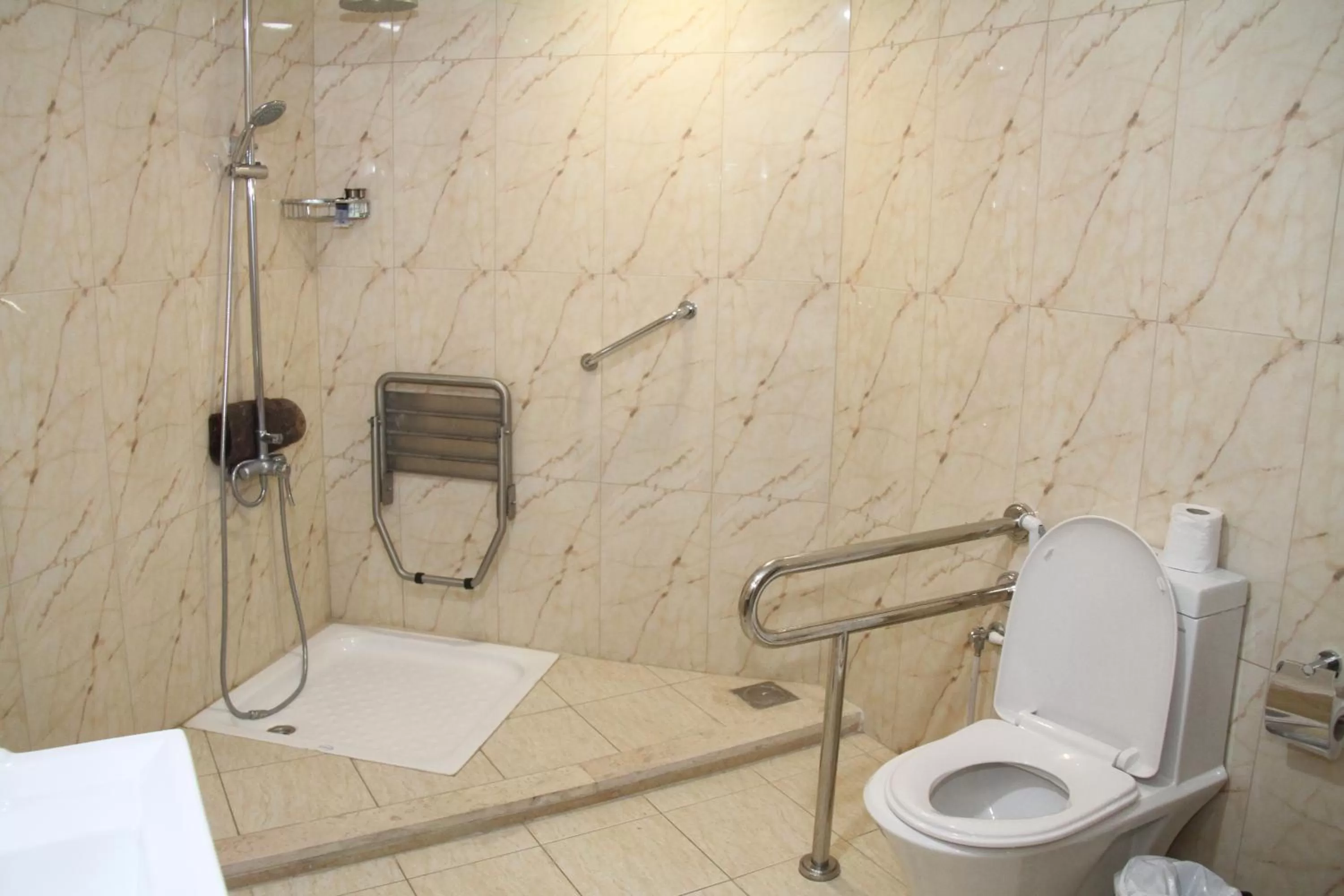 Bathroom in Saleem Afandi Hotel