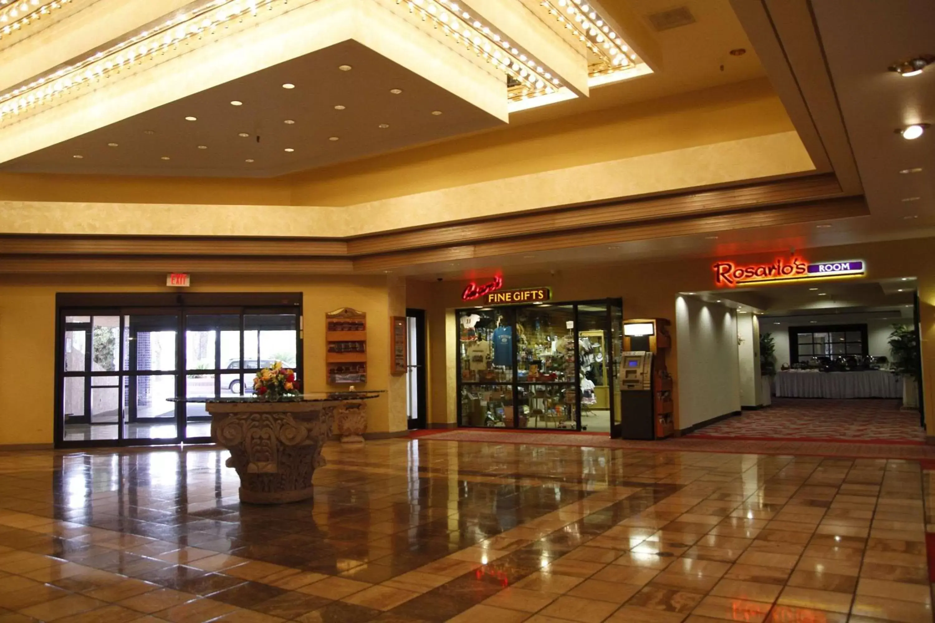 Lobby or reception in Ramada by Wyndham Viscount Suites Tucson East