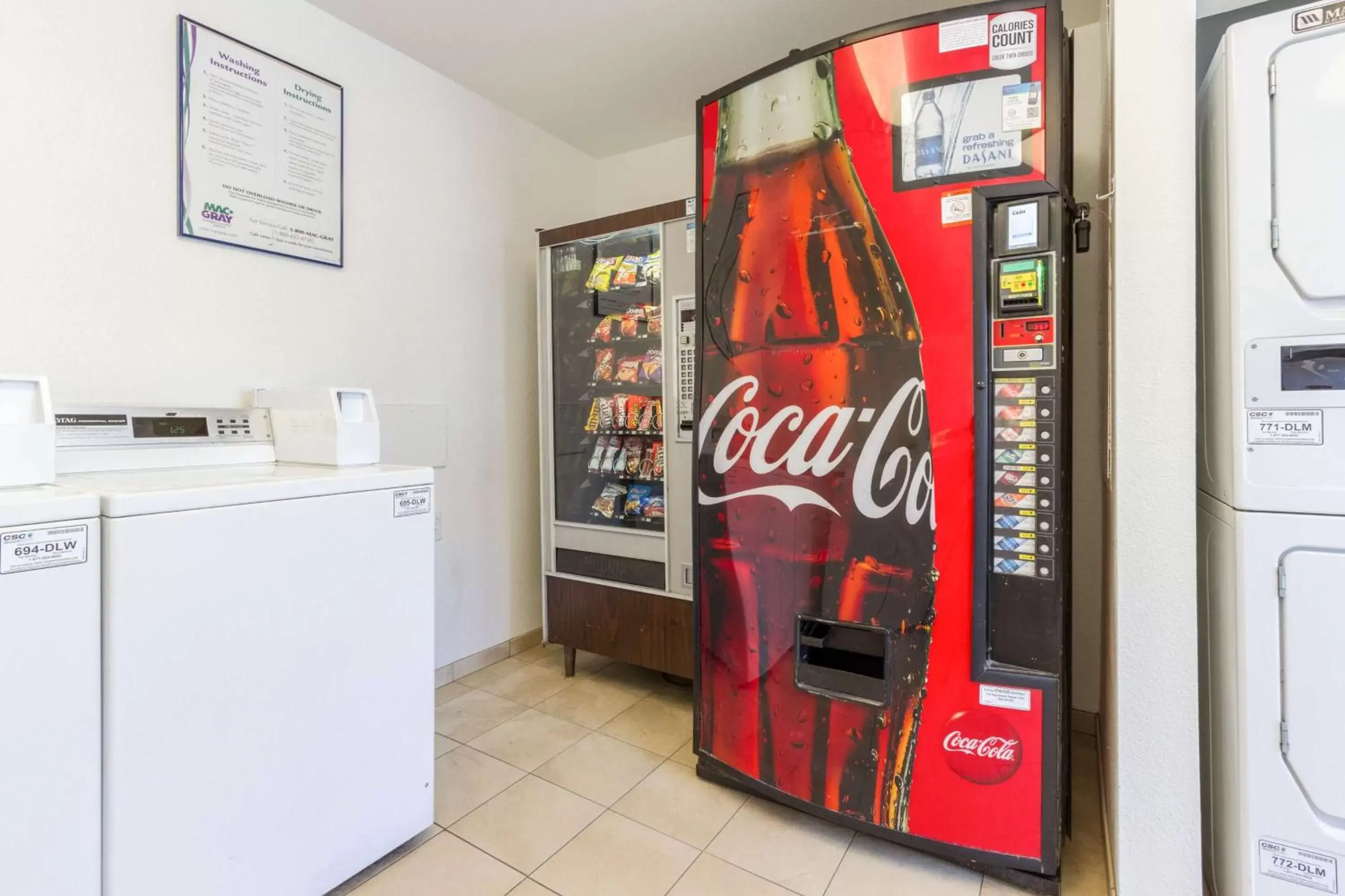 vending machine in Studio 6-Tempe, AZ