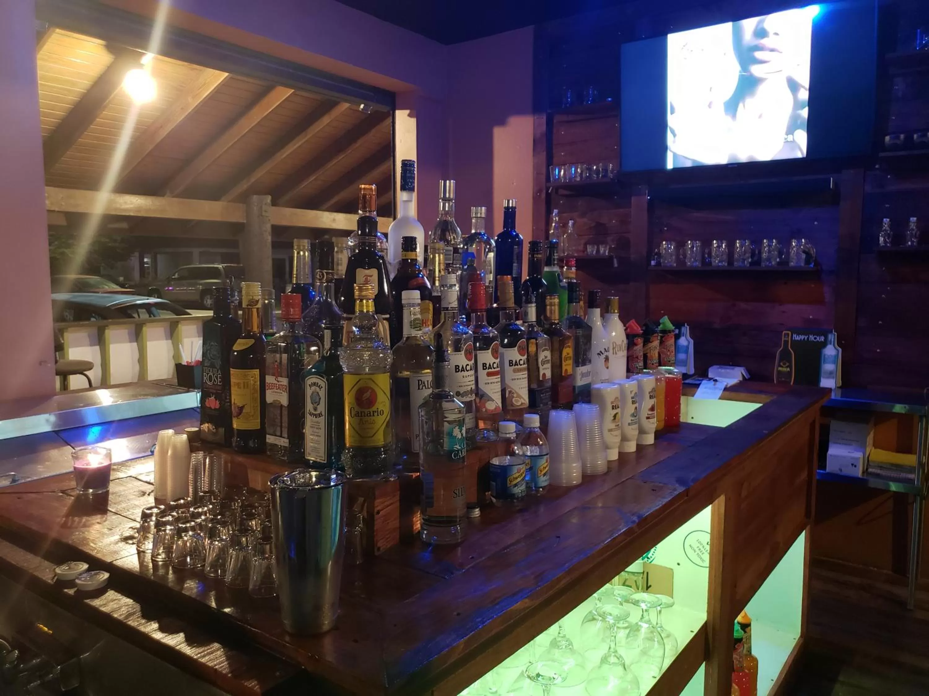 Restaurant/places to eat in Aguada of the Seas