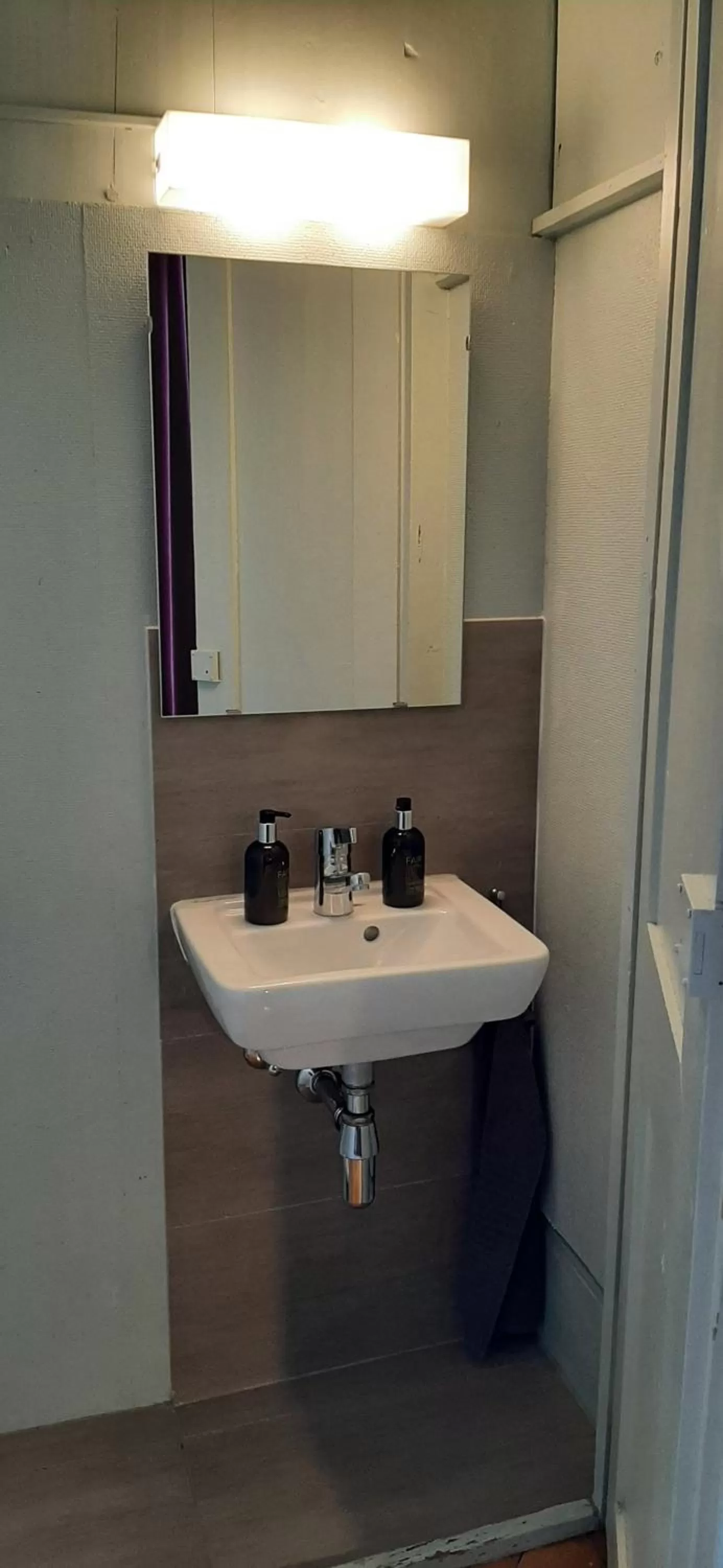 Bathroom in Pension Bienvenue (Women only)