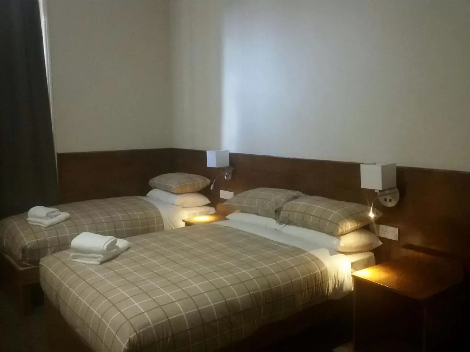 Bed in Douglas Hotel