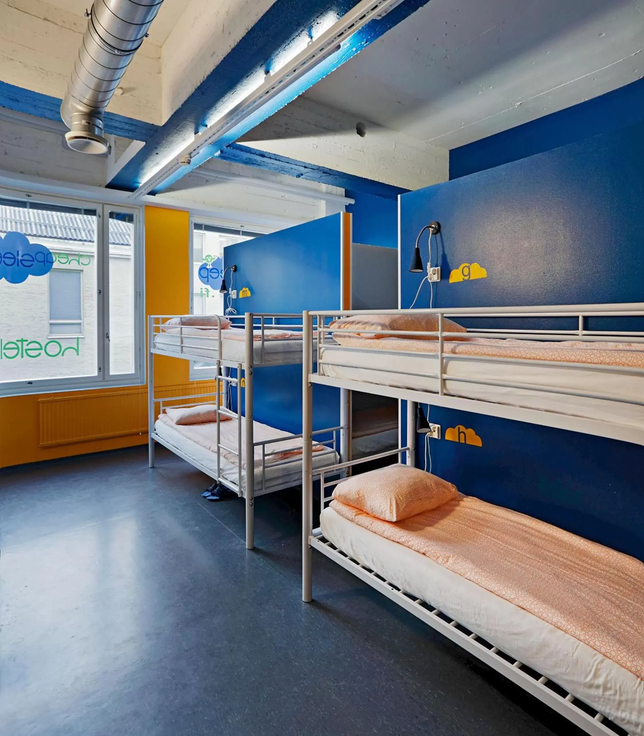 Bedroom, Bunk Bed in CheapSleep Hostel Helsinki