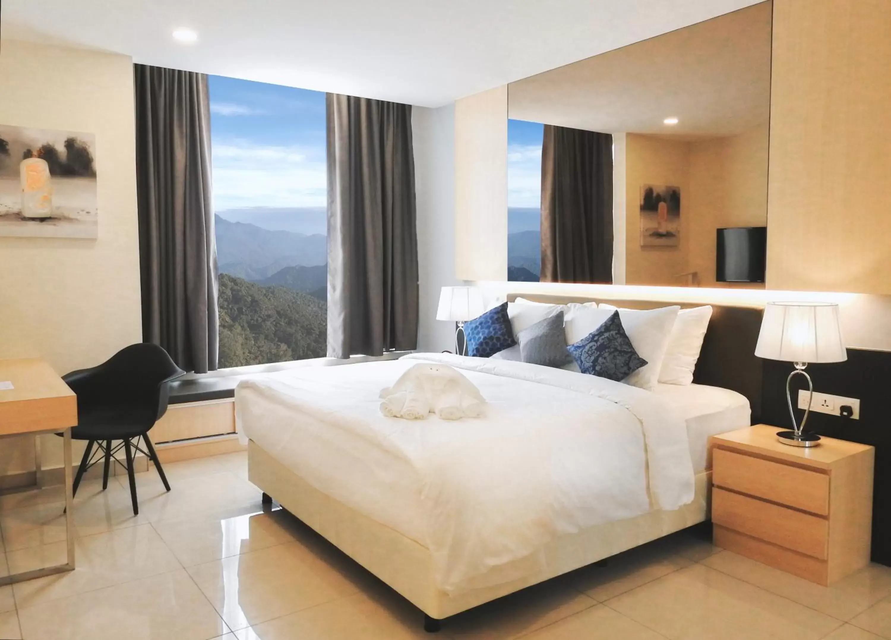 Bedroom in Grand Ion Delemen Hotel