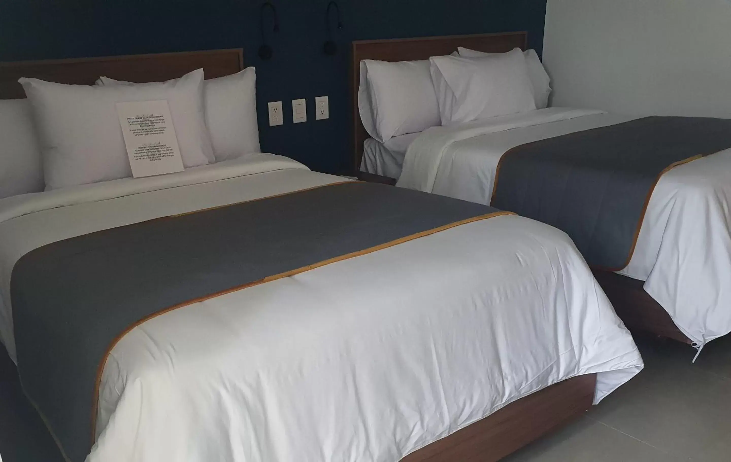 Bedroom, Bed in Hotel Boutique Parque Centro