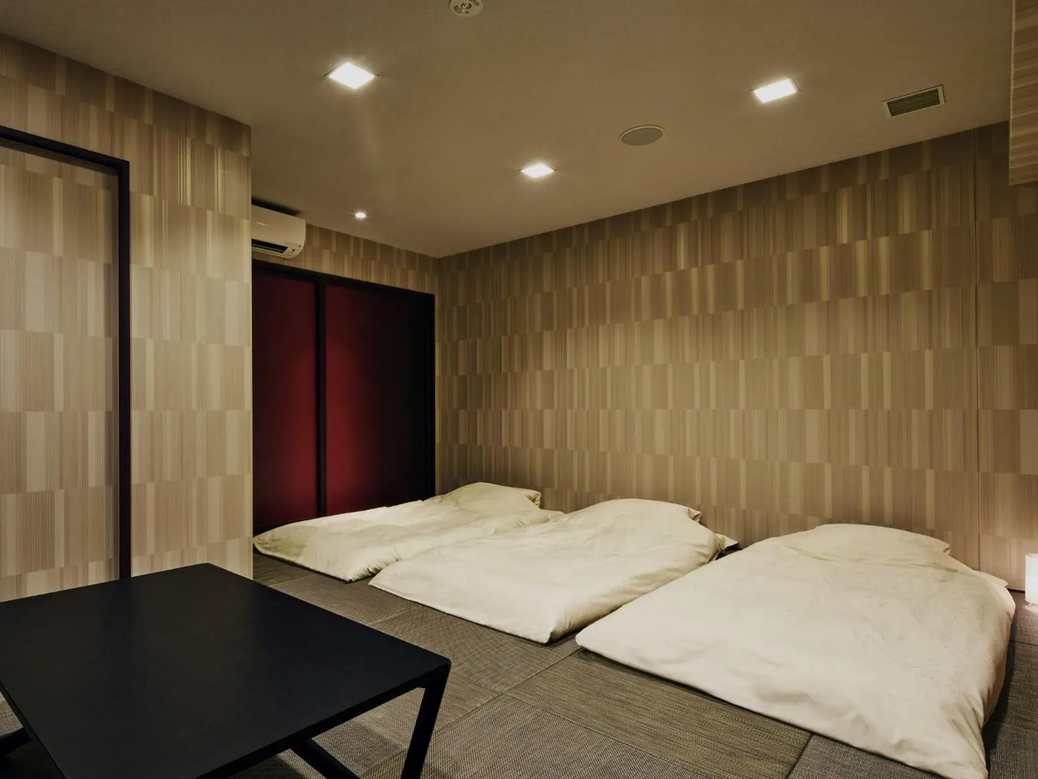 Photo of the whole room, Bed in Hotel Village Kyoto