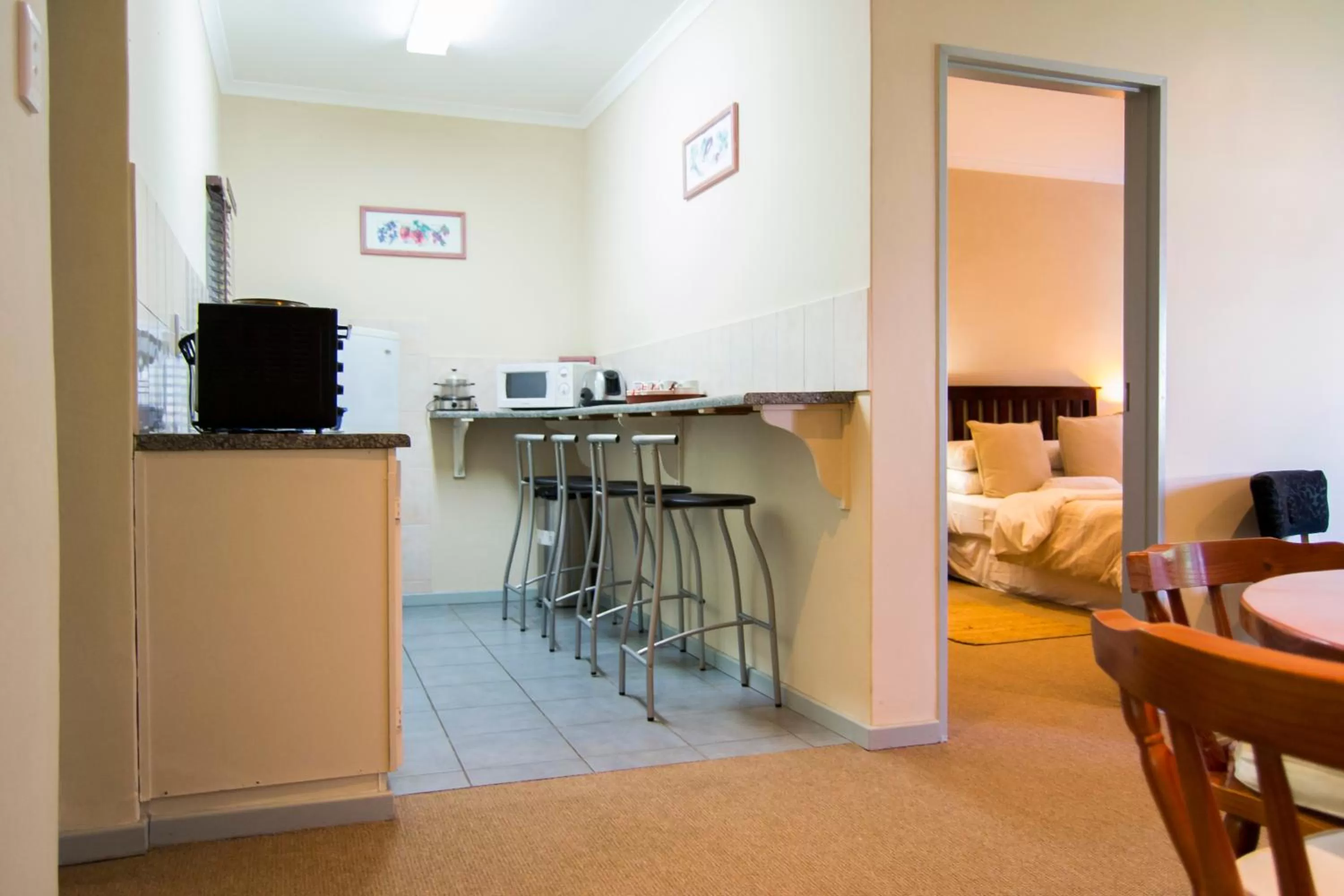 Dining area, Bed in Dunranch House
