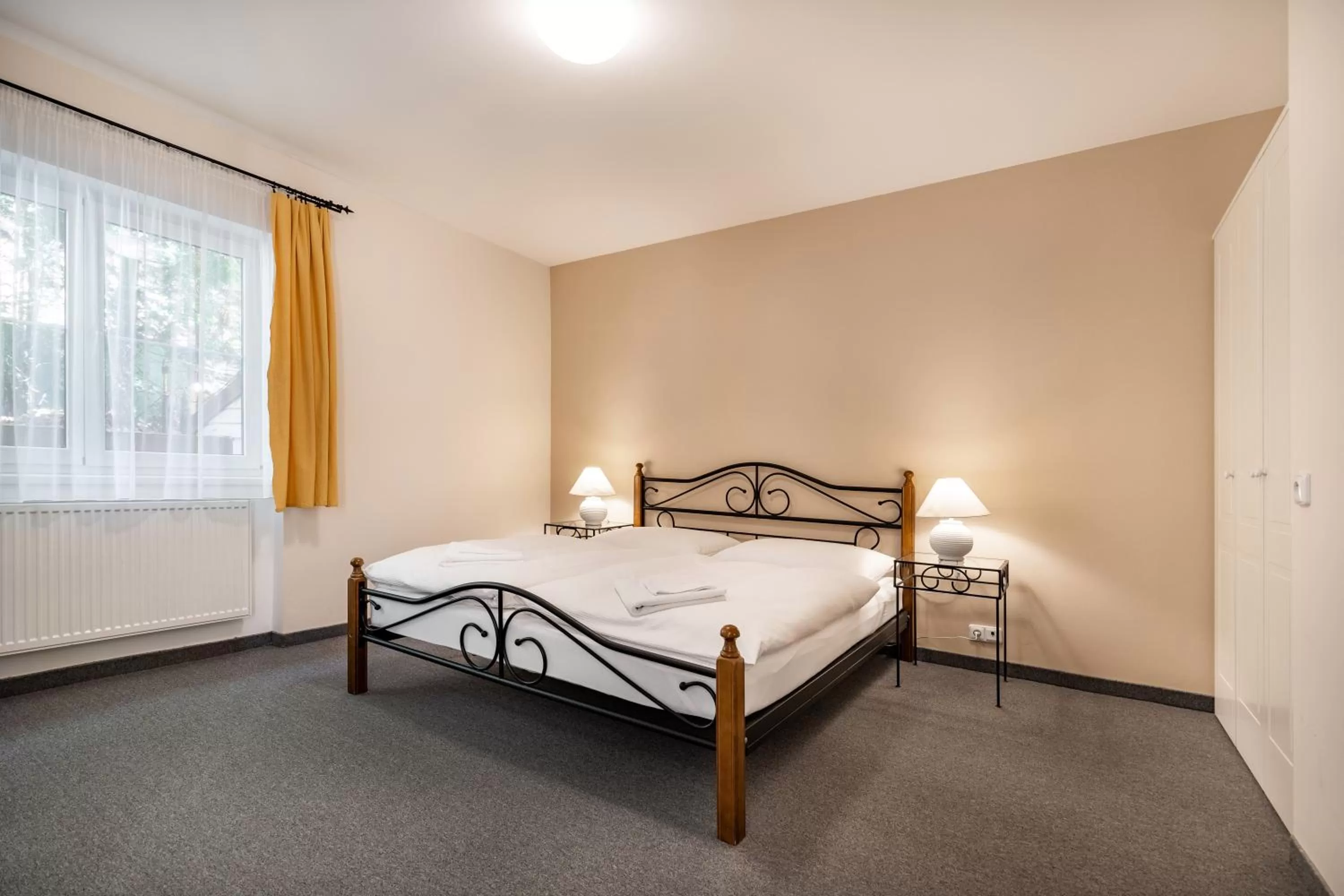 Bedroom, Bed in Apartma La Provence