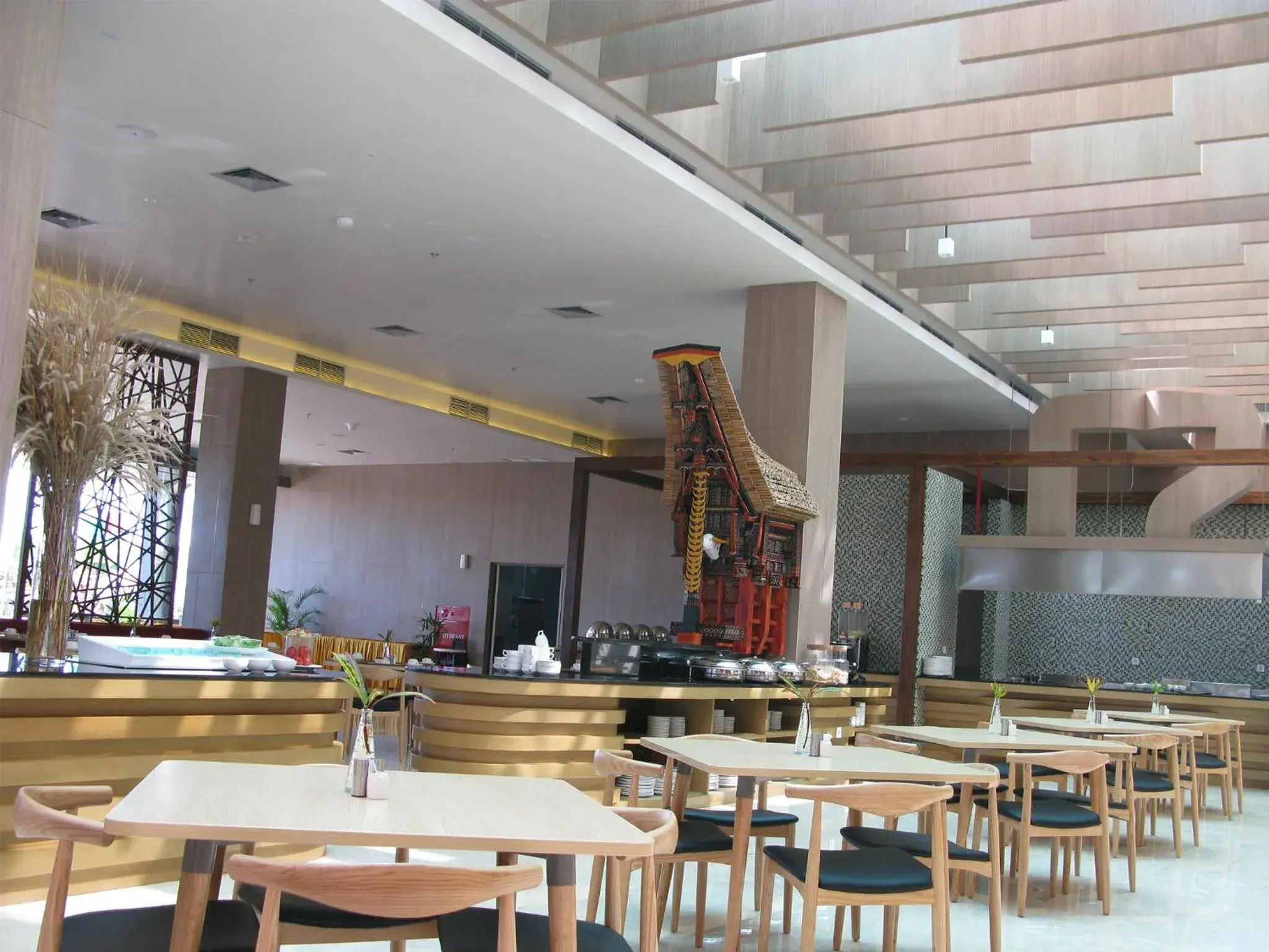 Restaurant/Places to Eat in Gammara Hotel Makassar