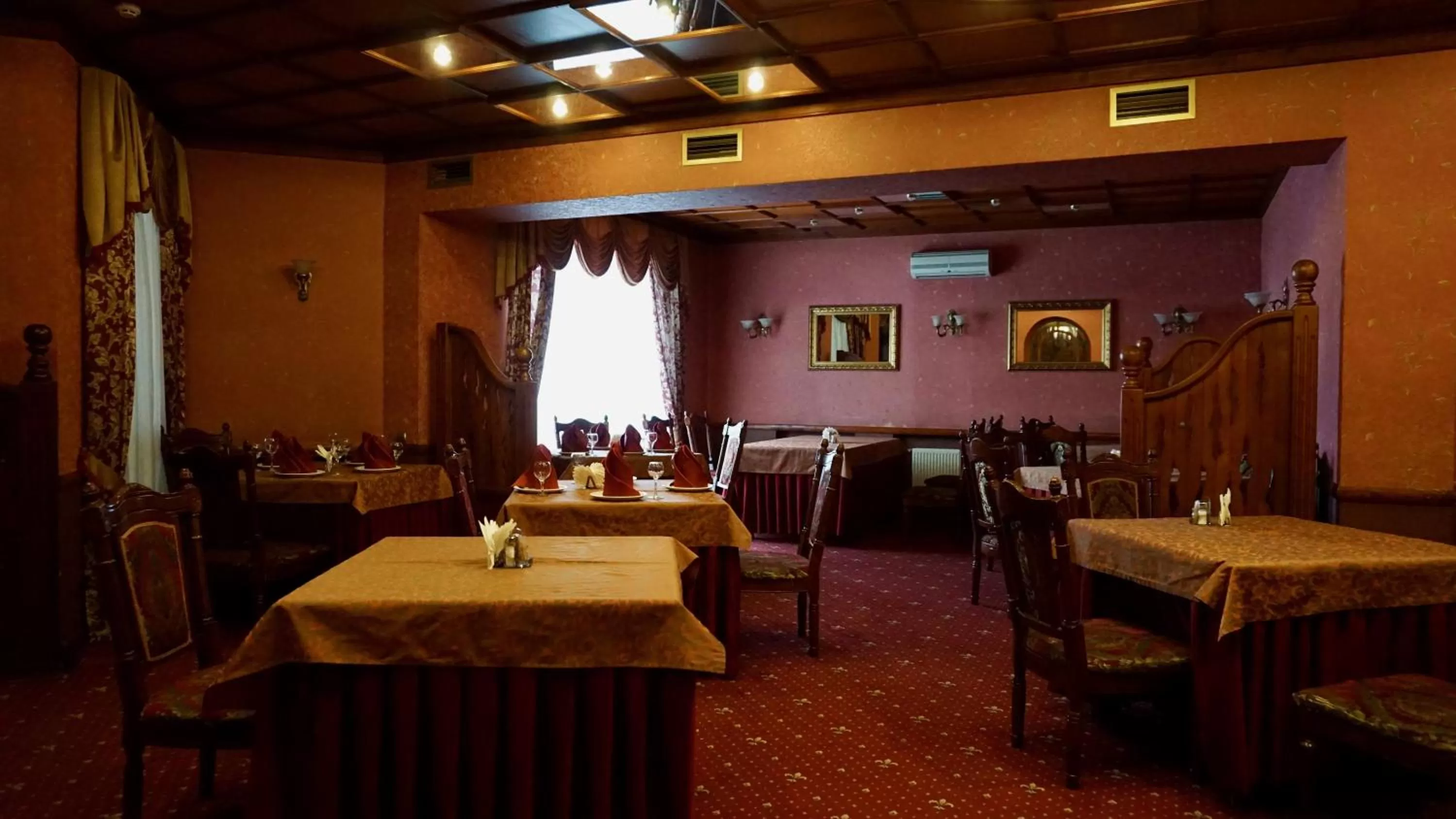 Restaurant/places to eat in Zhuliany City Hotel