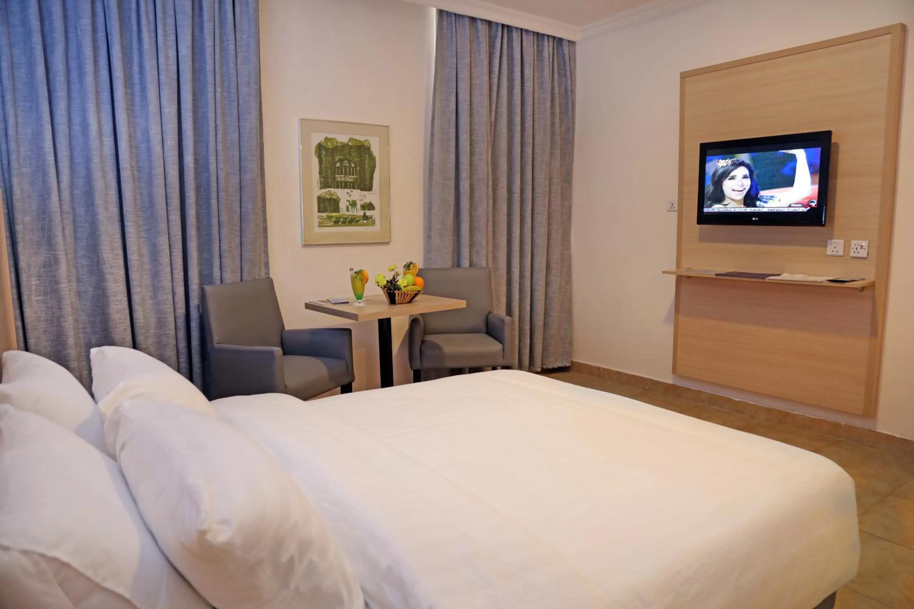 Shower, Bed in Golden Tulip Aqaba