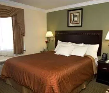Bed in North Bay Inn