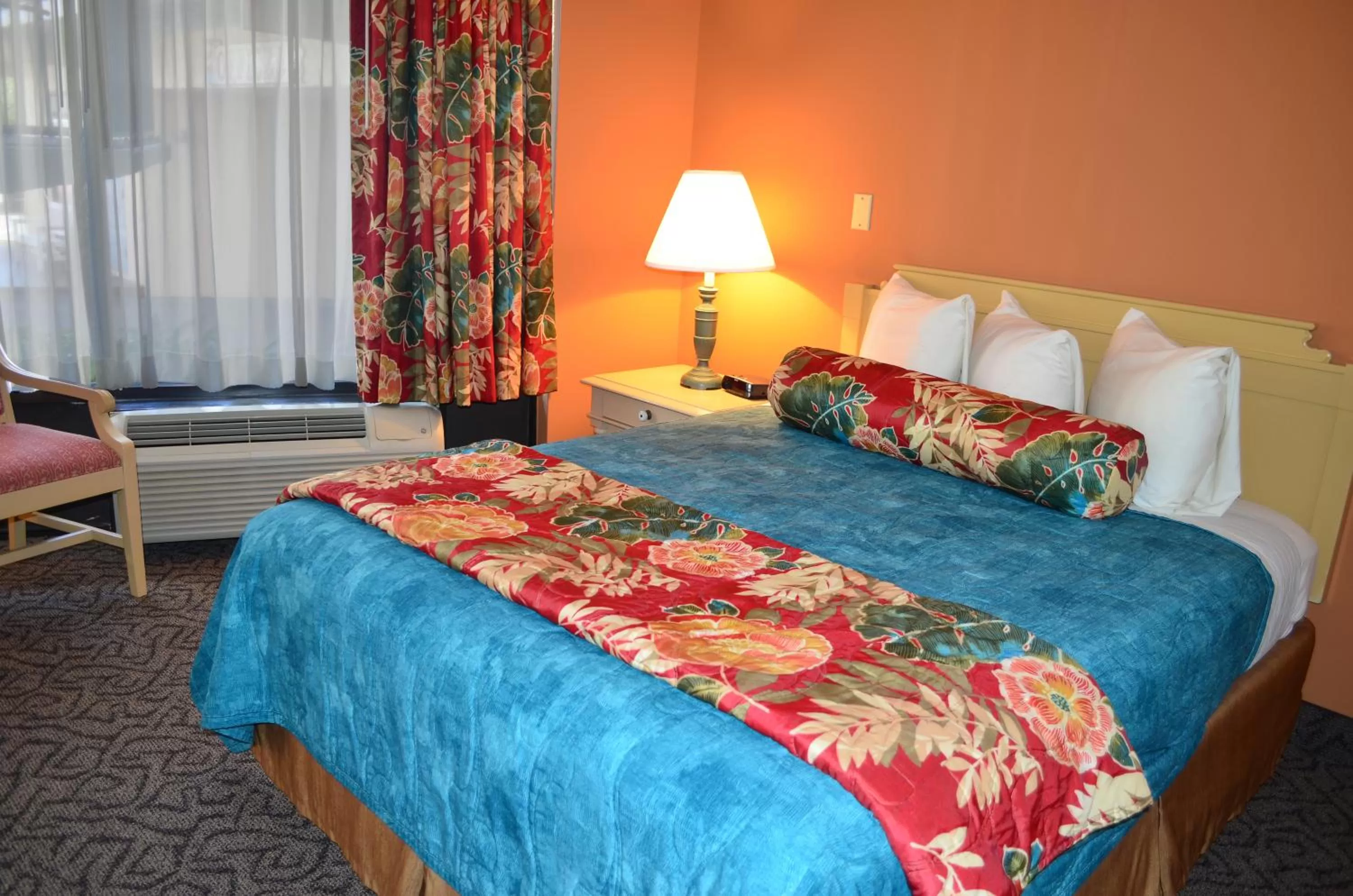 Bed in Sun Viking Lodge - Daytona Beach