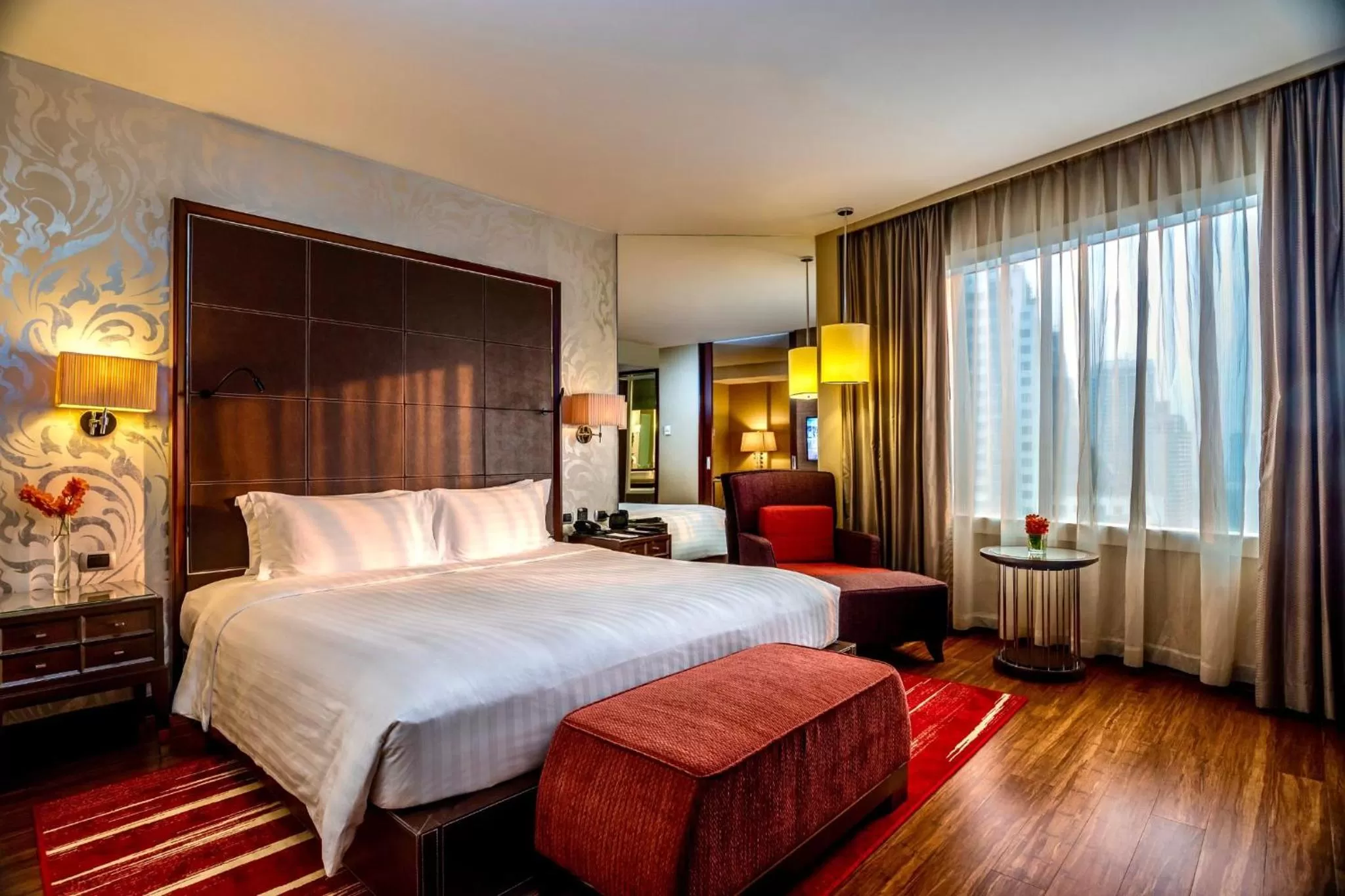 Bedroom, Bed in Hilton Bangkok Grande Asoke