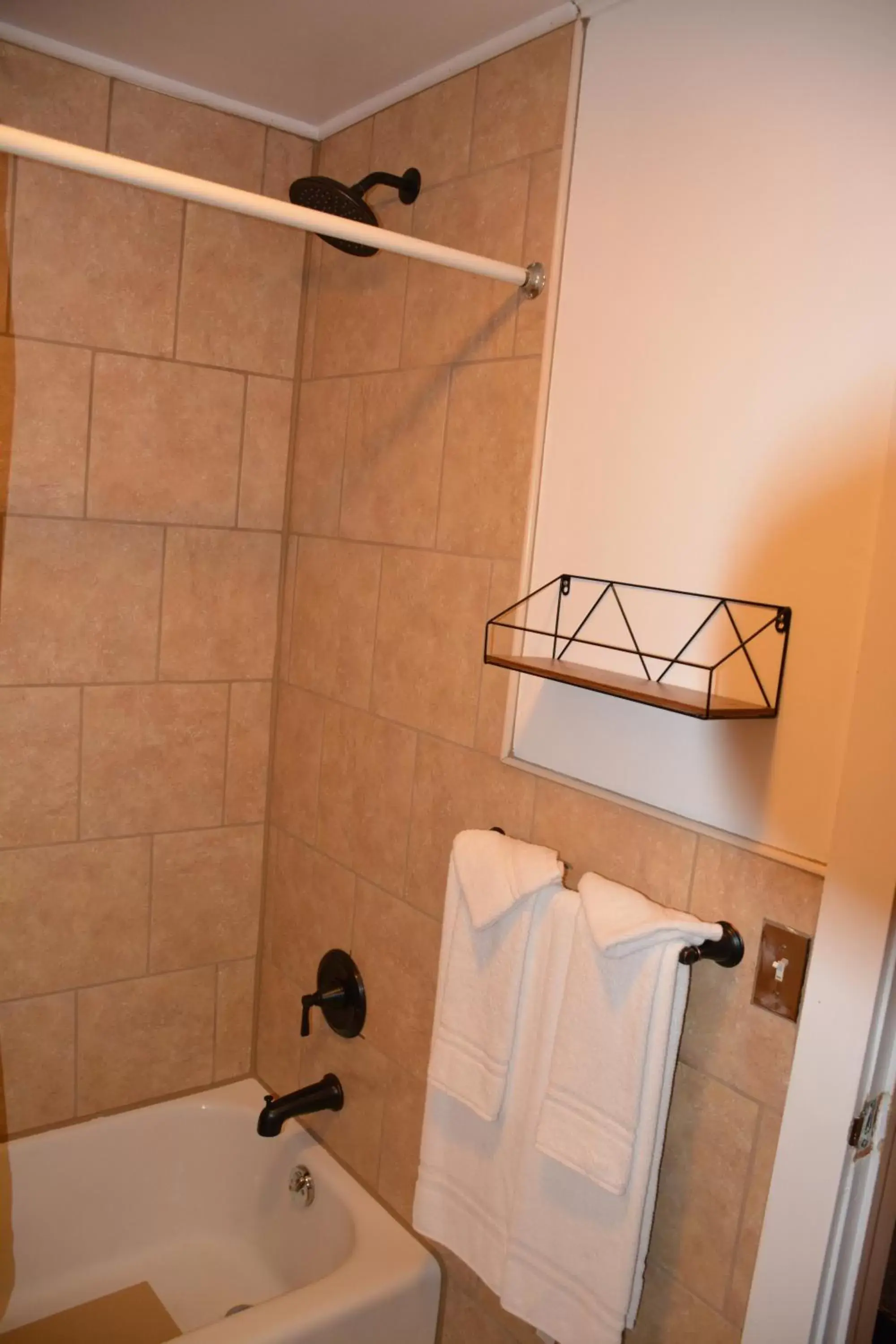 Shower, Bathroom in The Village Motel