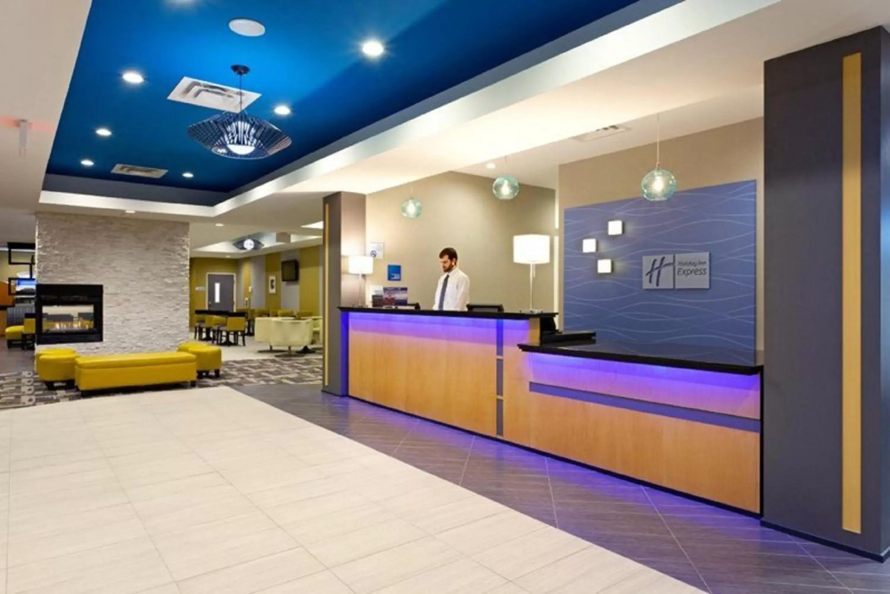 Lobby or reception, Lobby/Reception in Holiday Inn Express and Suites Batavia, an IHG Hotel