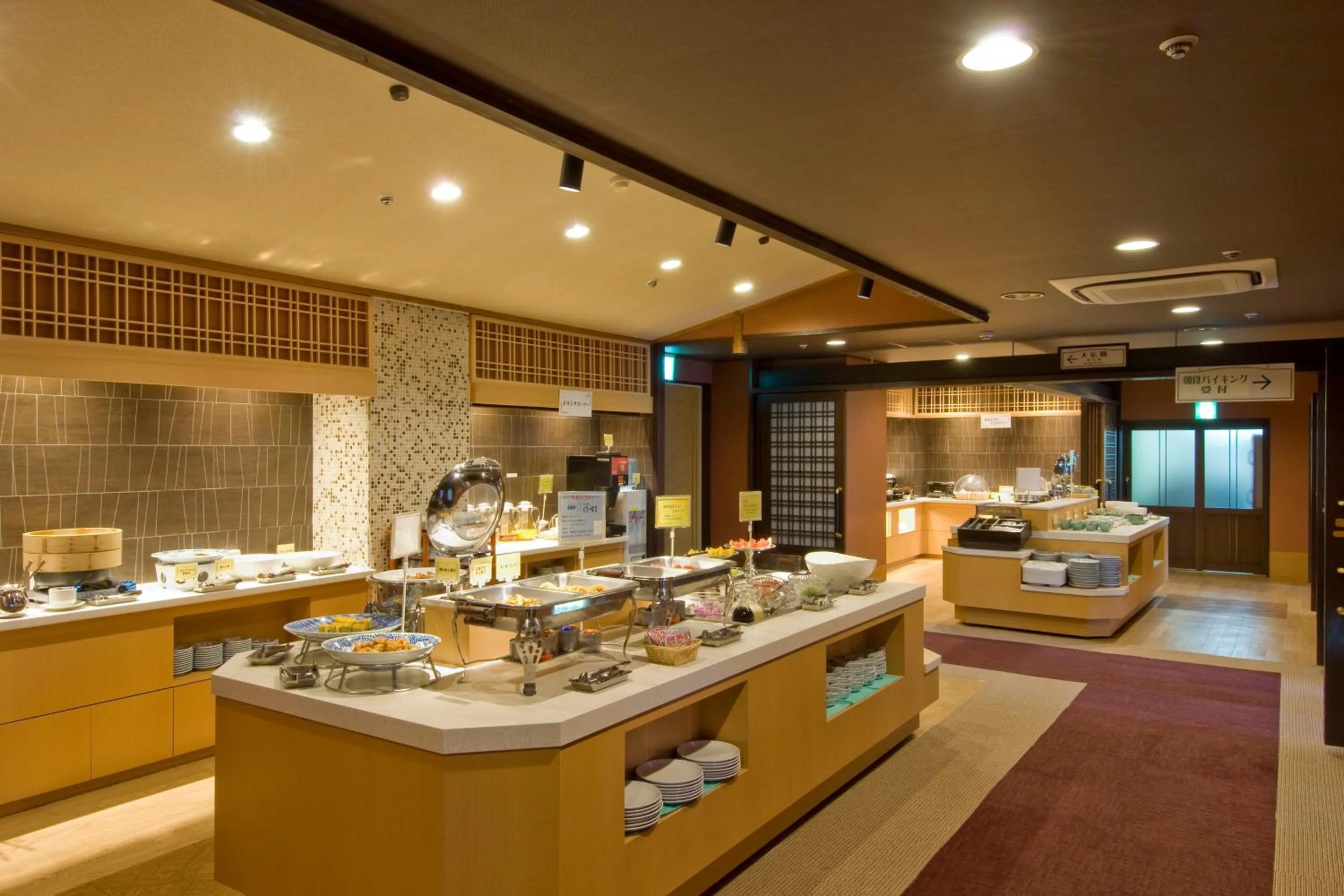 Buffet breakfast in Kishigon Ryokan