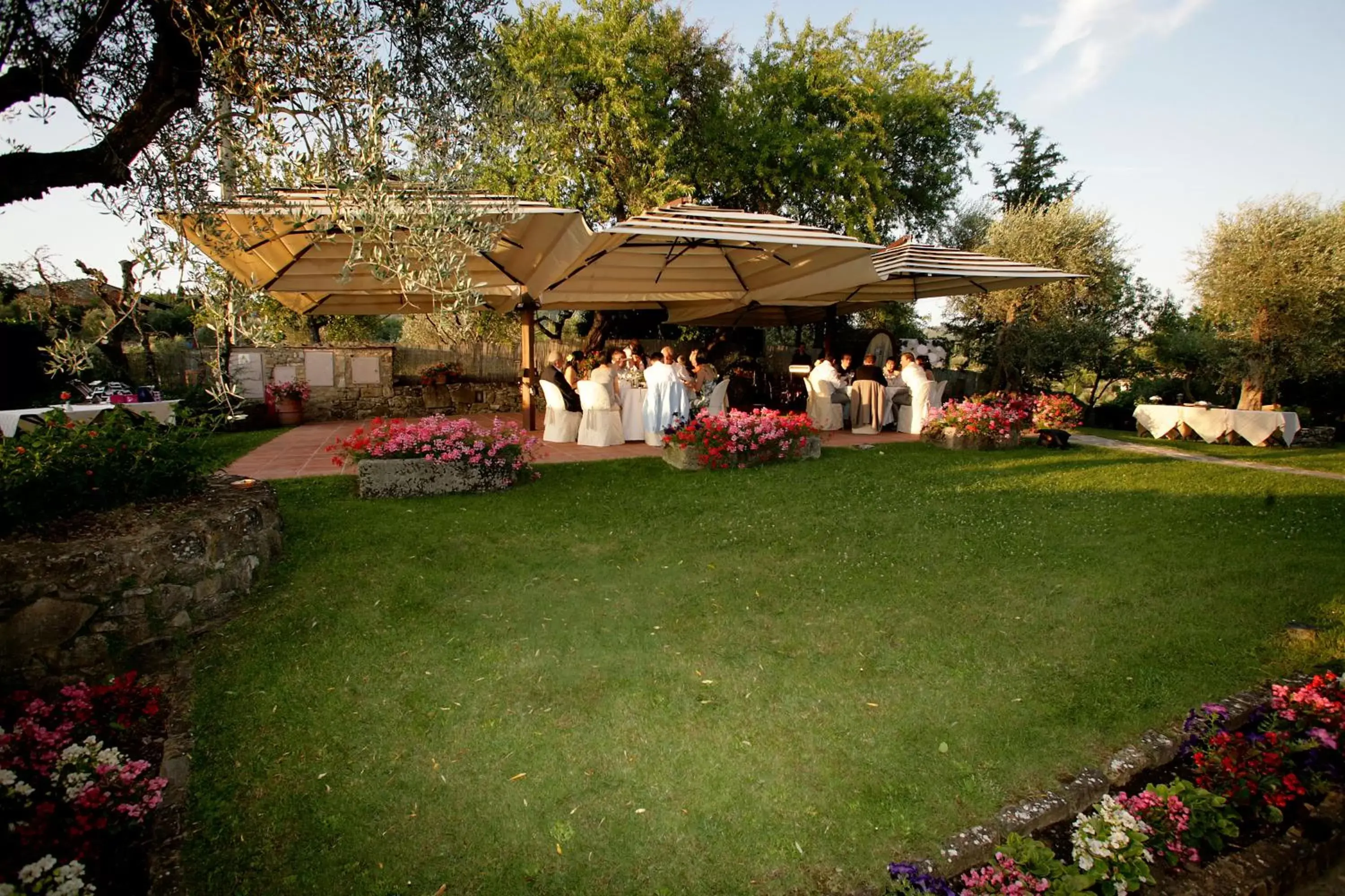 Restaurant/places to eat, Garden in Hotel Belvedere Di San Leonino
