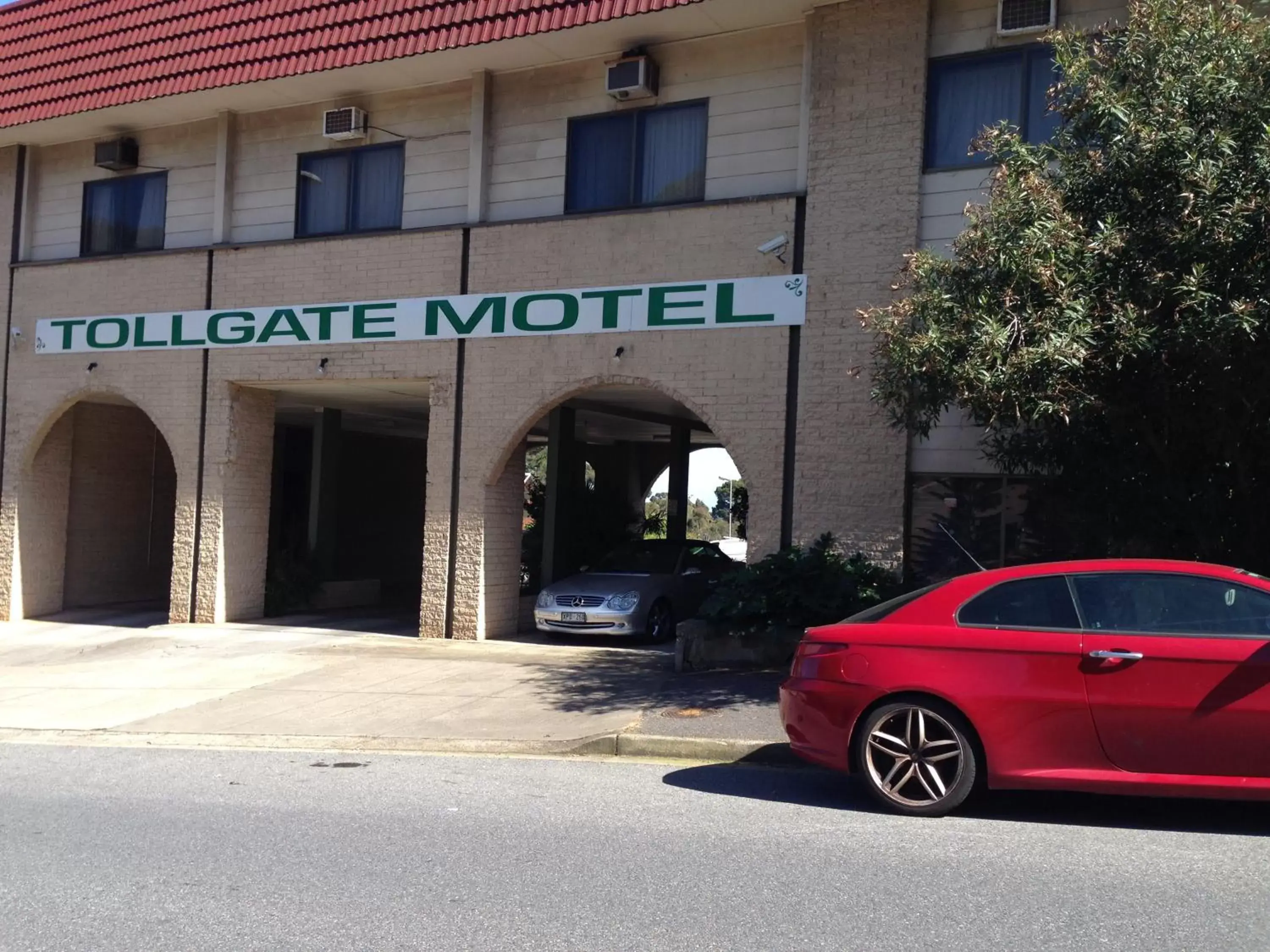 Facade/entrance, Property Building in Tollgate Motel