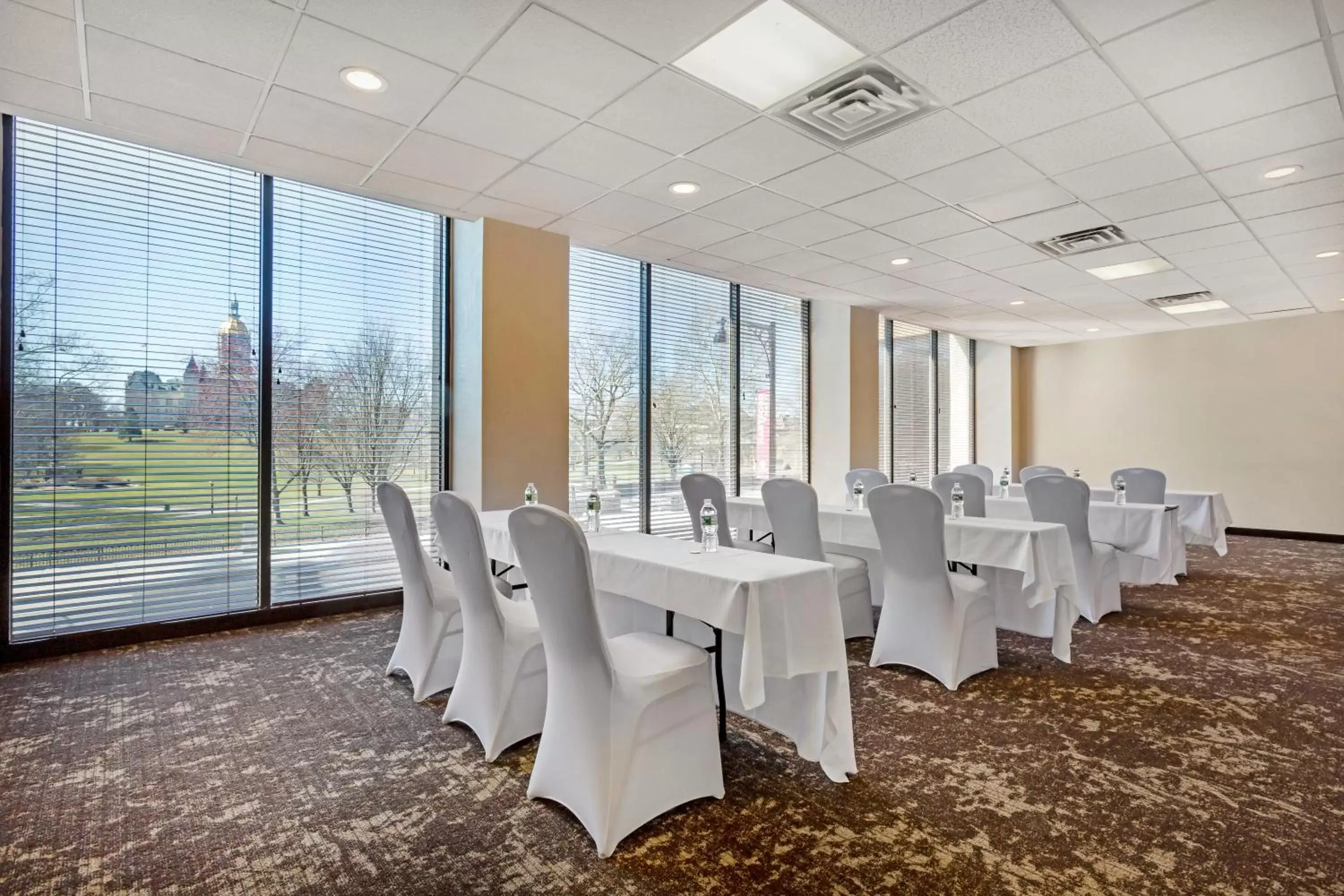 Banquet/Function facilities, Banquet Facilities in The Capitol Hotel, Ascend Hotel Collection