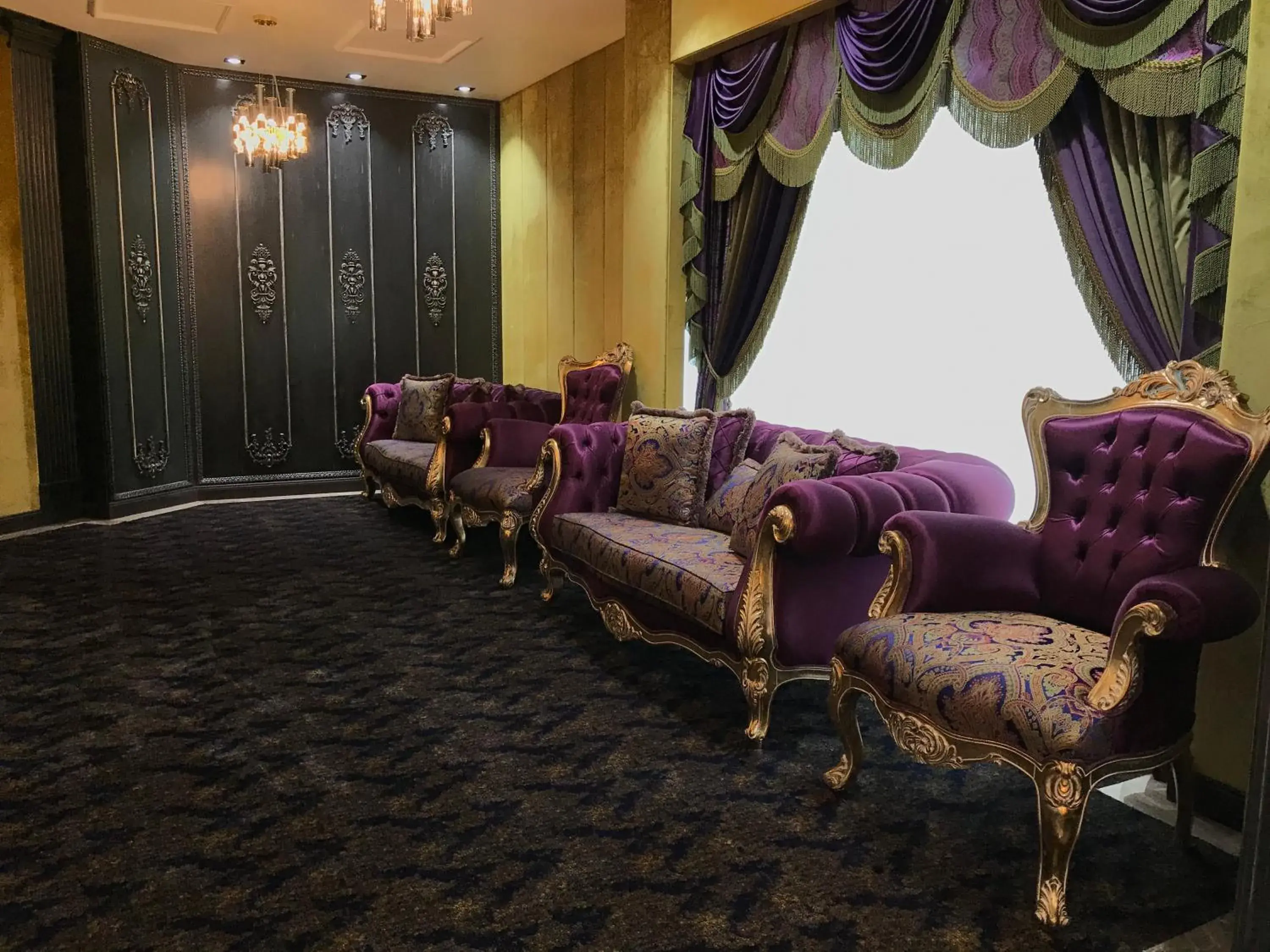 Lounge or bar, Seating Area in City Palace Hotel