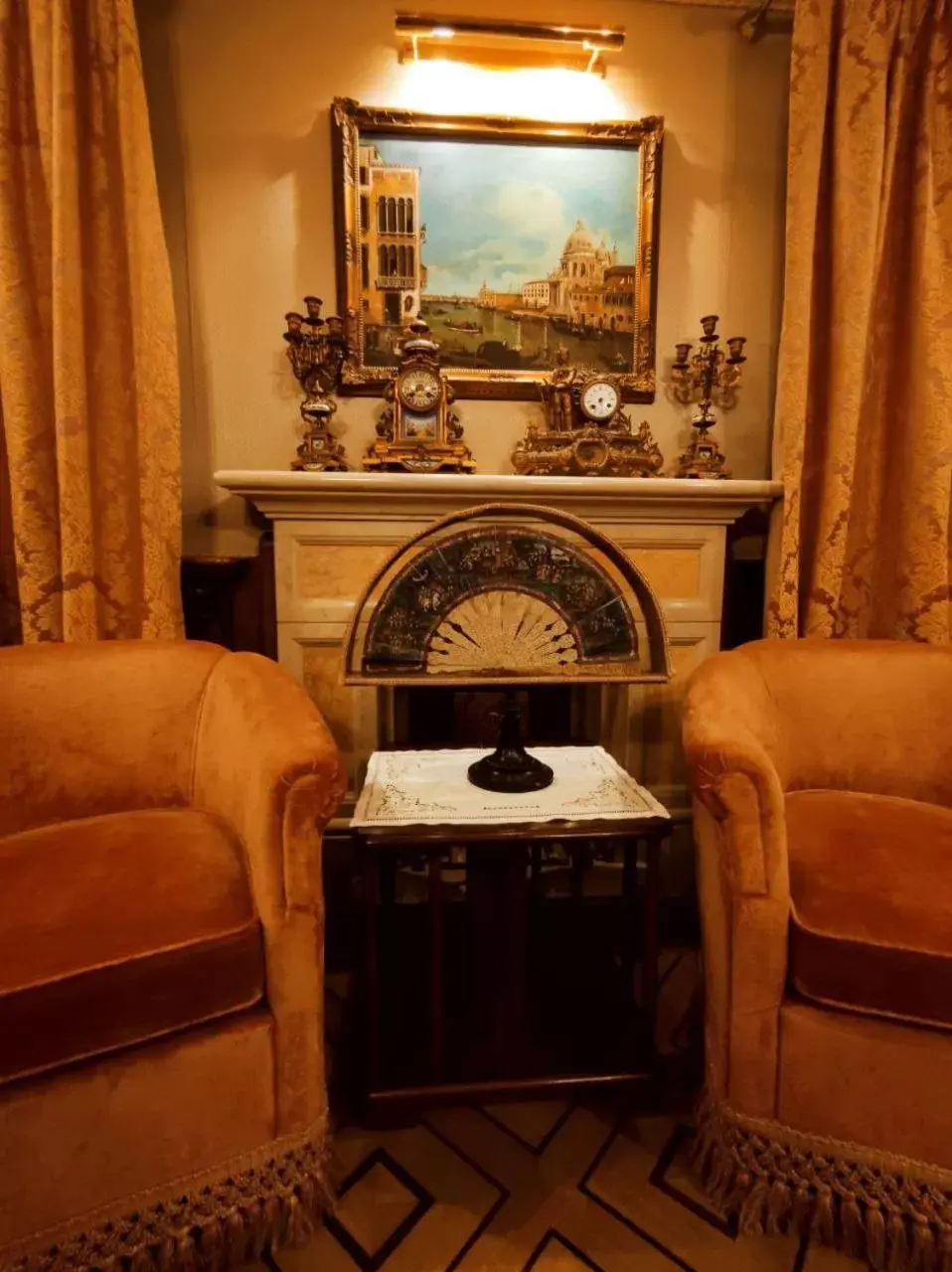Living room, Seating Area in Bellevue Luxury Rooms - San Marco Luxury