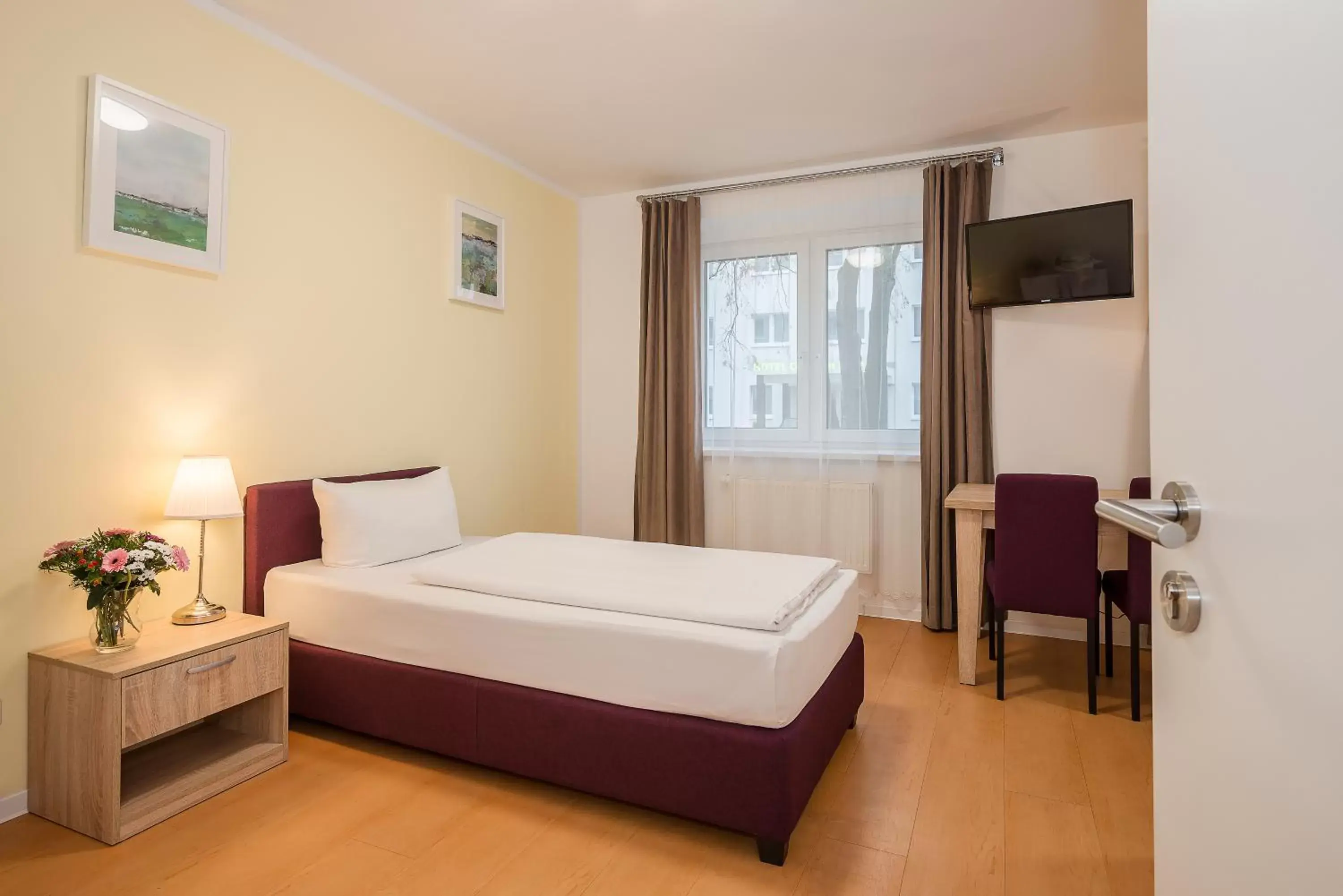 Einzelzimmer comfort in Hotel City Green Berlin Einzelzimmer comfort in Hotel City Green Berlin