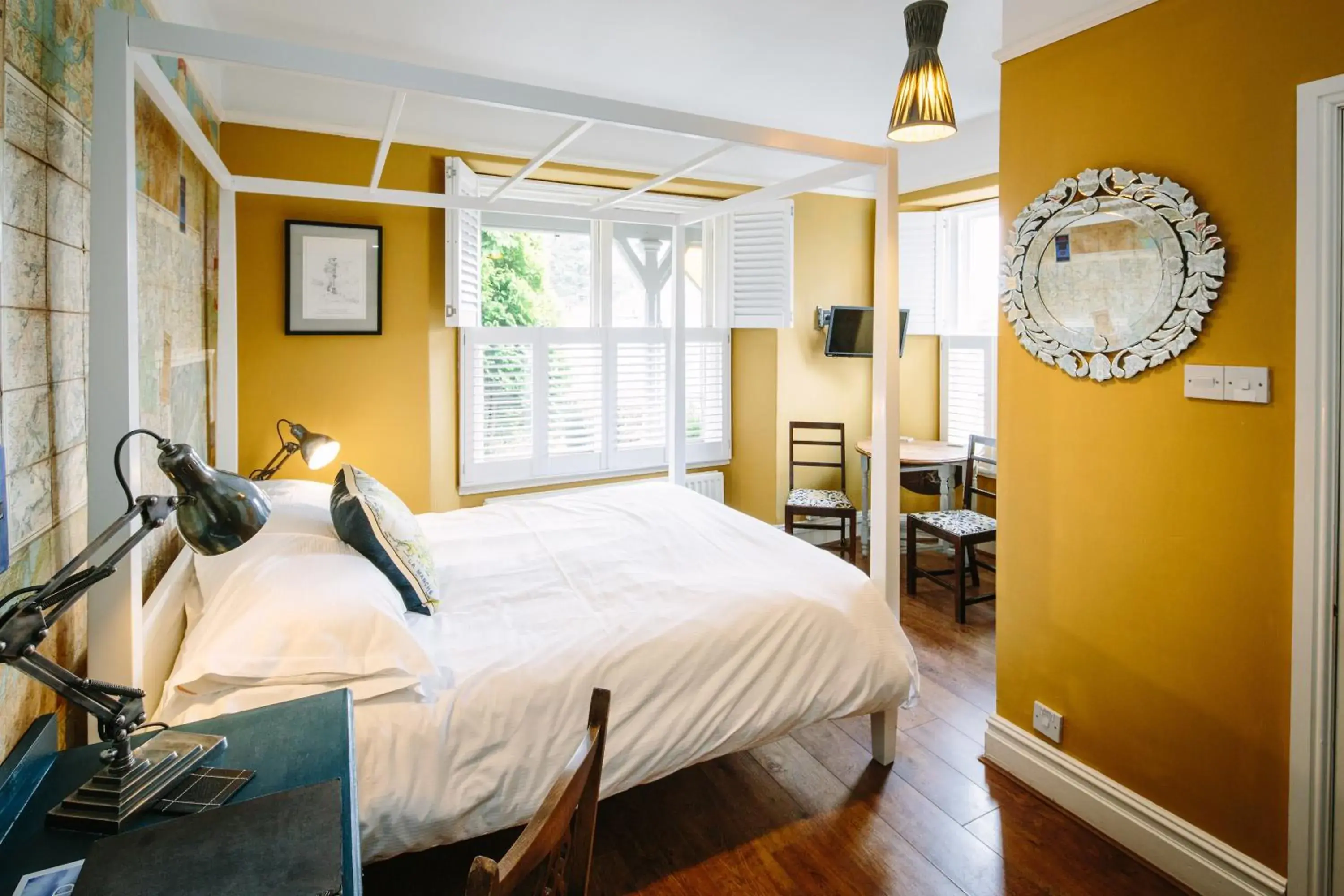 Bed in Rum Doodle, Windermere B&B Bed in Rum Doodle, Windermere B&B