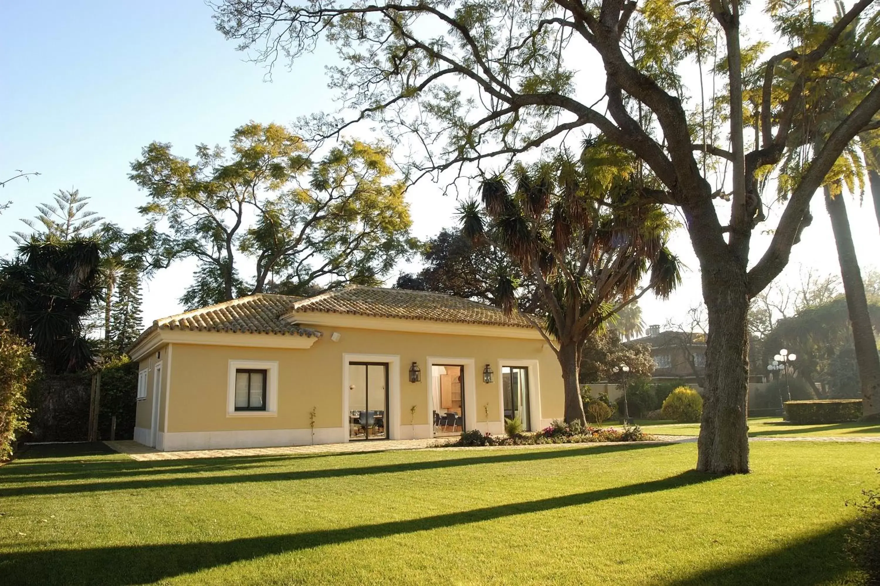 Garden, Property Building in Villa Jerez