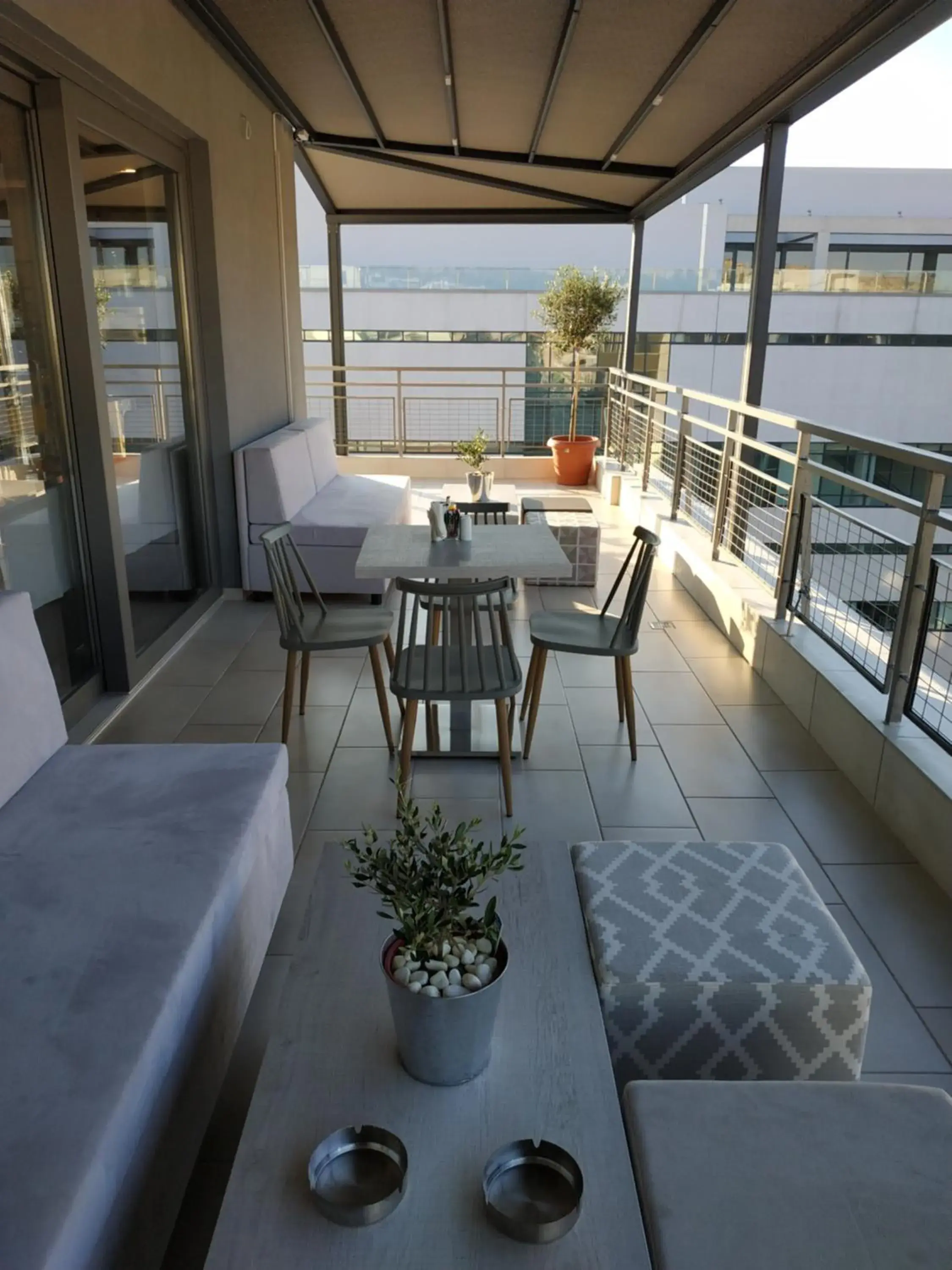 Balcony/Terrace in Hotel @Syngrou Fix