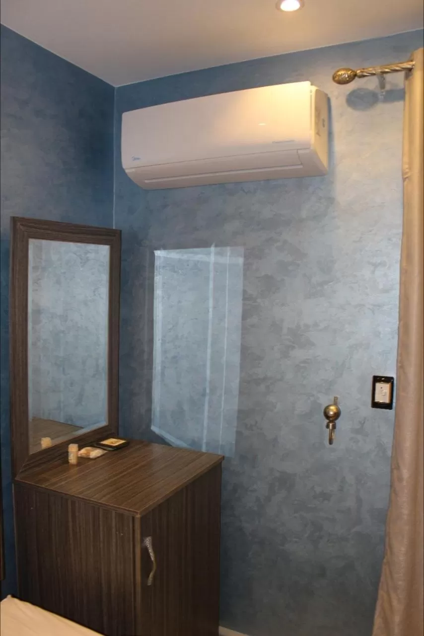 Bathroom in Hostel Sunset Down town