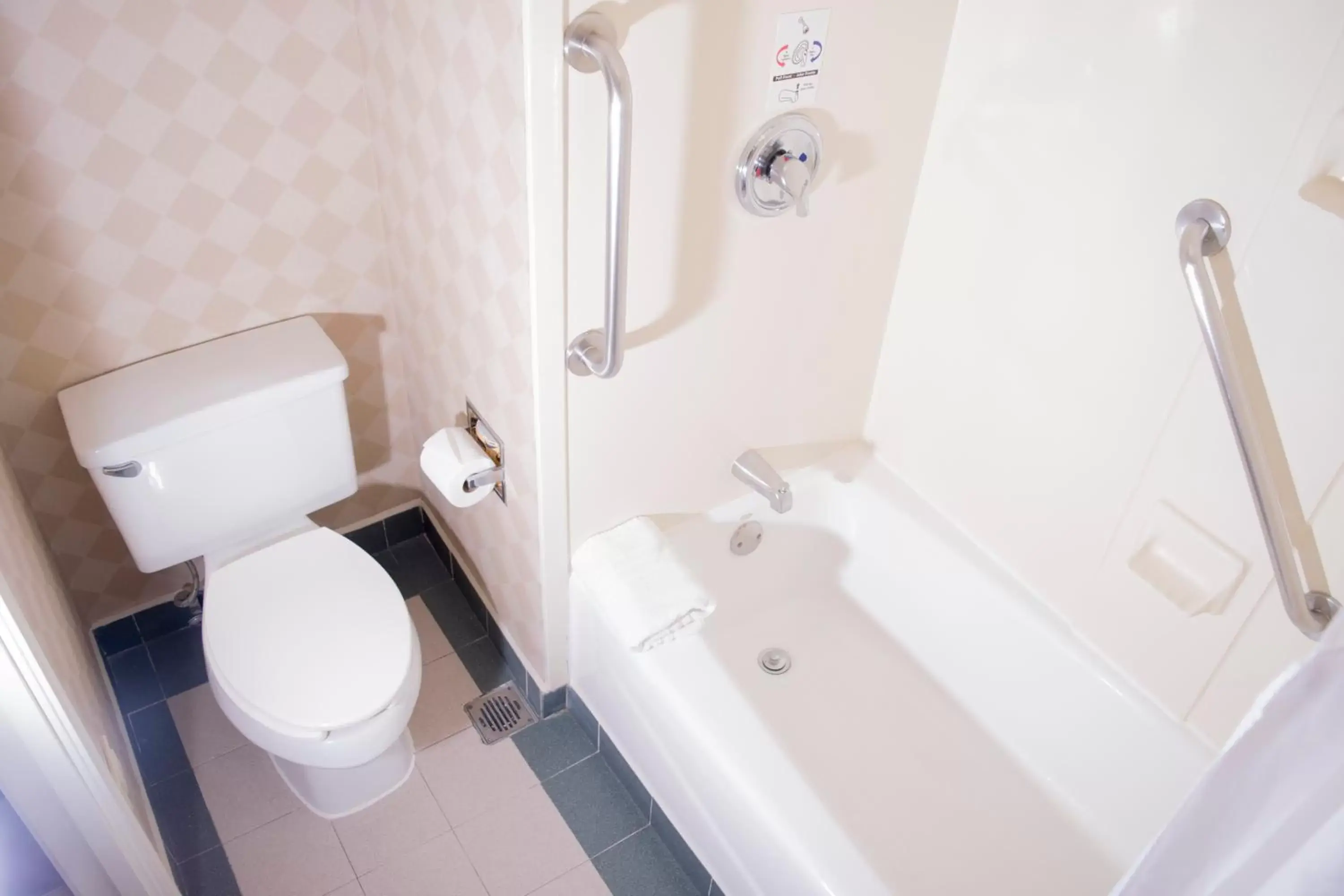 Bathroom in iStay Hotel Ciudad Victoria Bathroom in iStay Hotel Ciudad Victoria