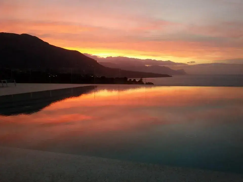 Swimming pool, Sunrise/Sunset in La Blanca Resort & Spa