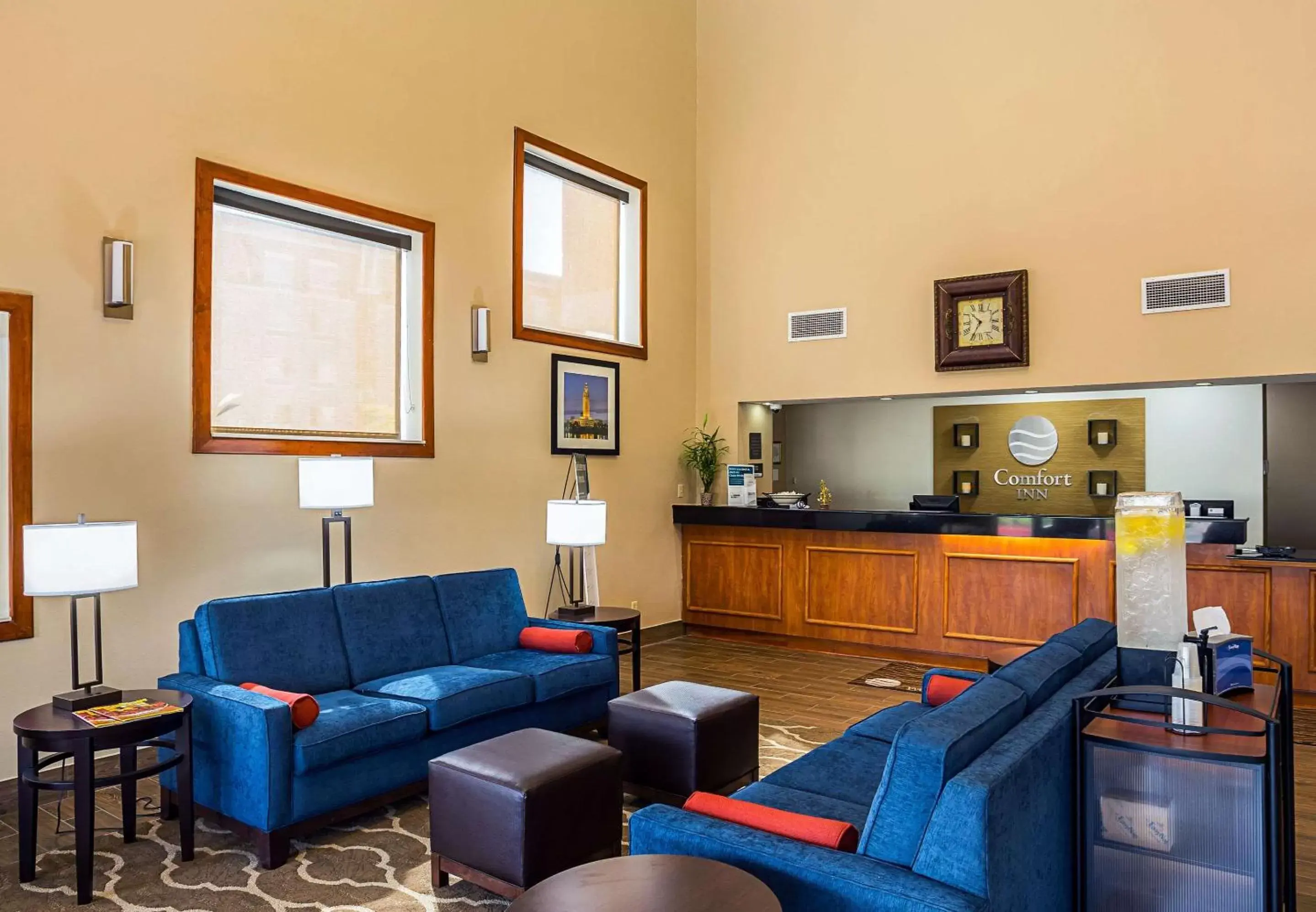 Lobby or reception in Comfort Inn University Area Lobby or reception in Comfort Inn University Area