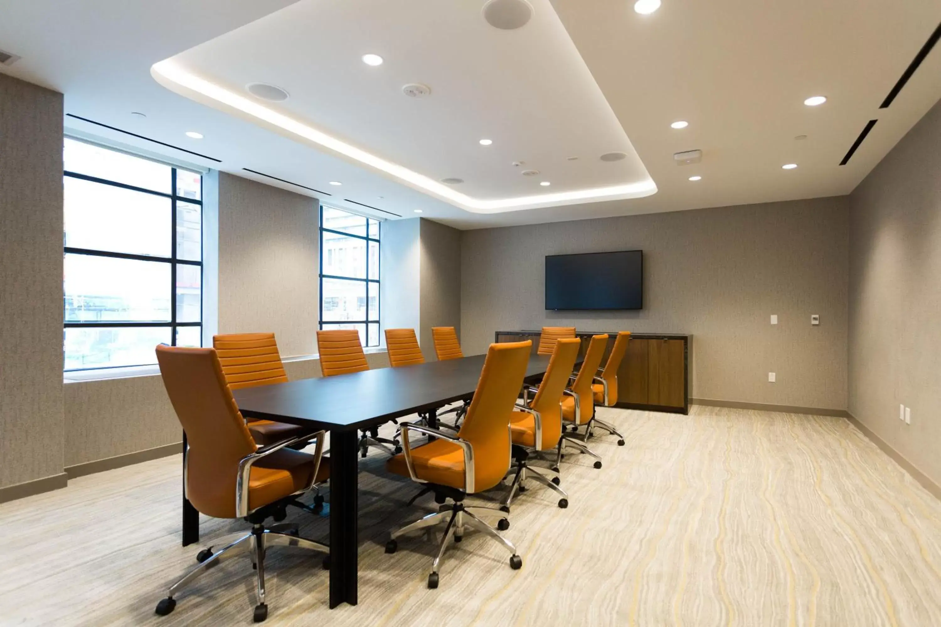 Meeting/conference room in King Blue Hotel Toronto