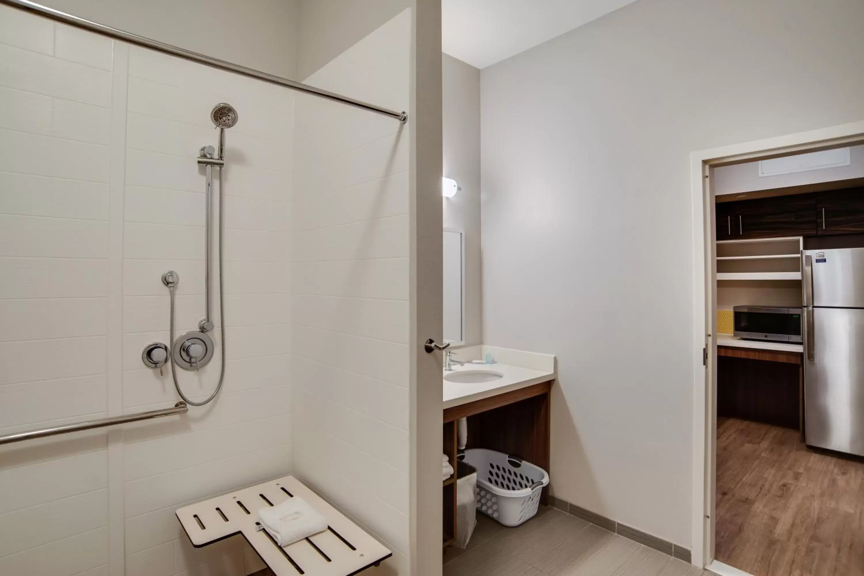 Bathroom in MainStay Suites Carlisle - Harrisburg
