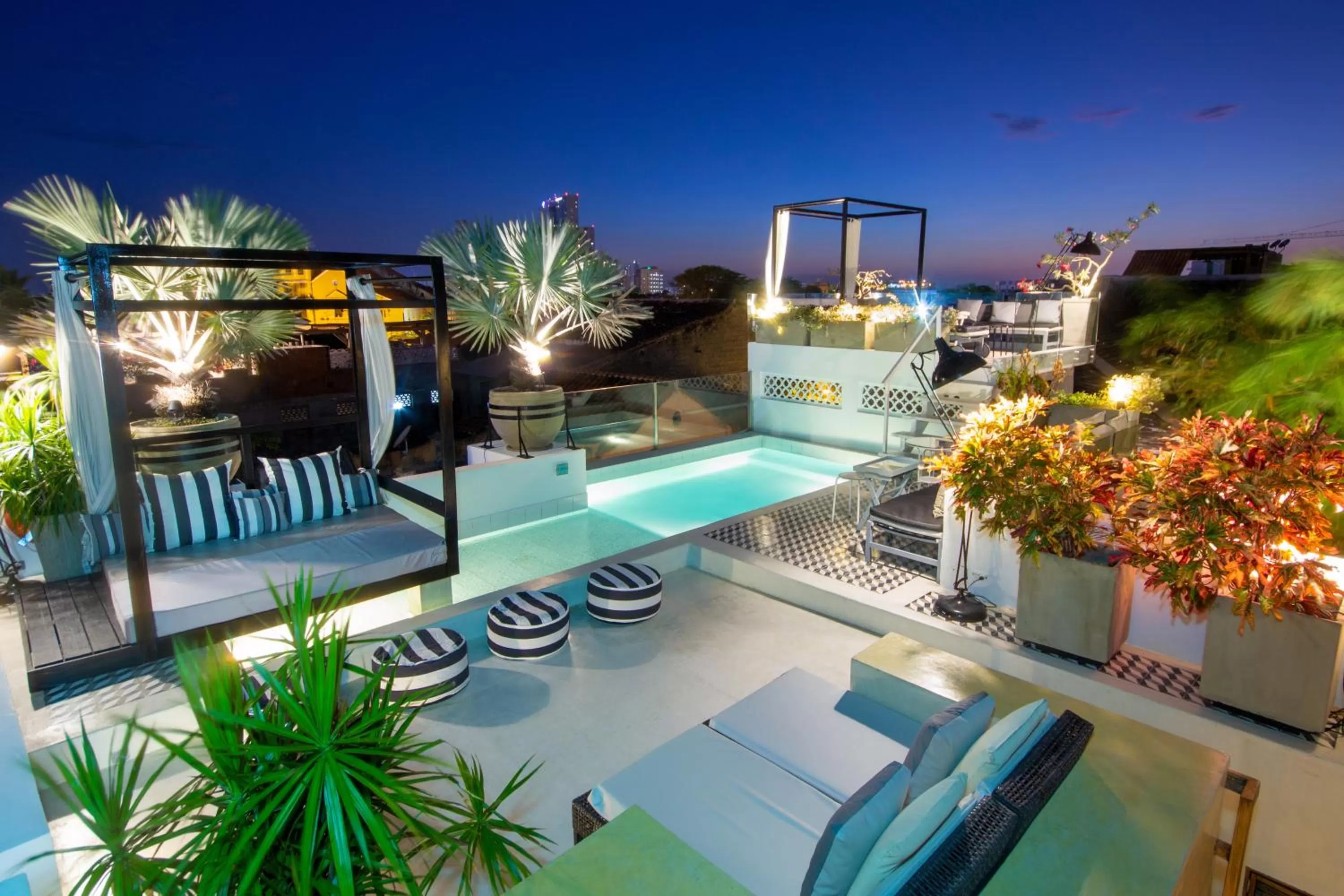 Property building in Hotel Casa Lola Deluxe Gallery