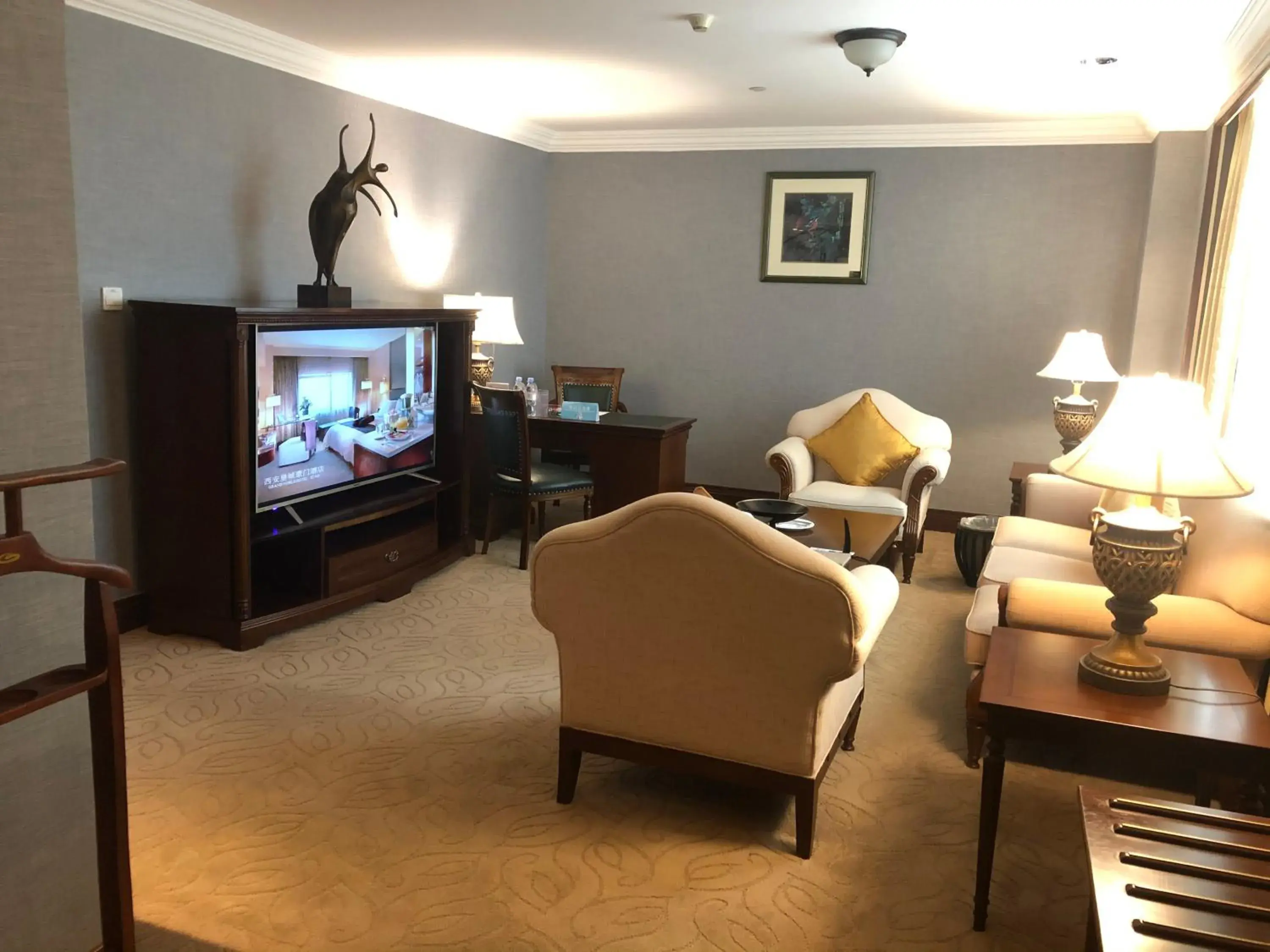 Living room, TV/Entertainment Center in Grand Noble Hotel Dongguan