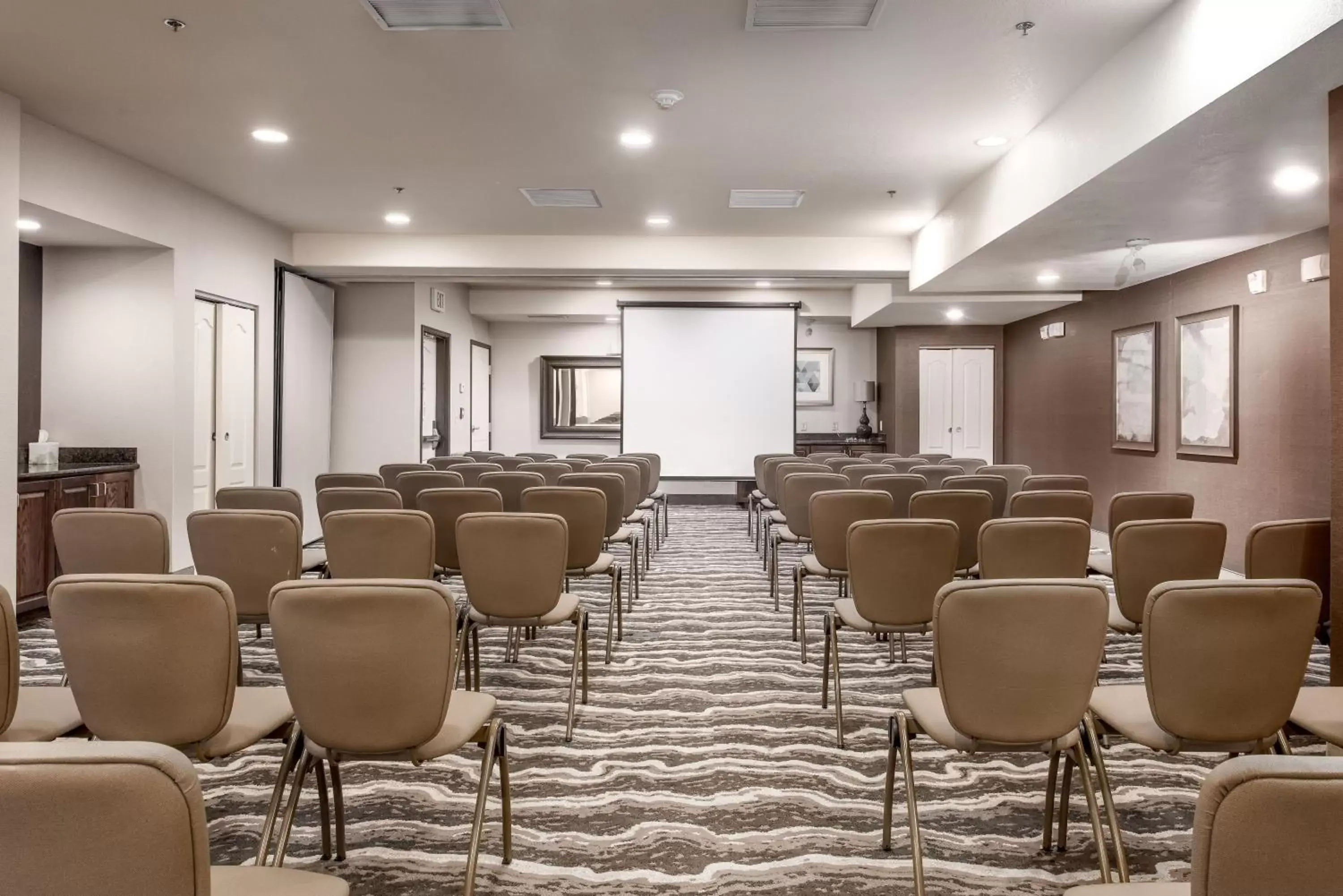 Meeting/conference room in Staybridge Suites Salt Lake-West Valley City, an IHG Hotel