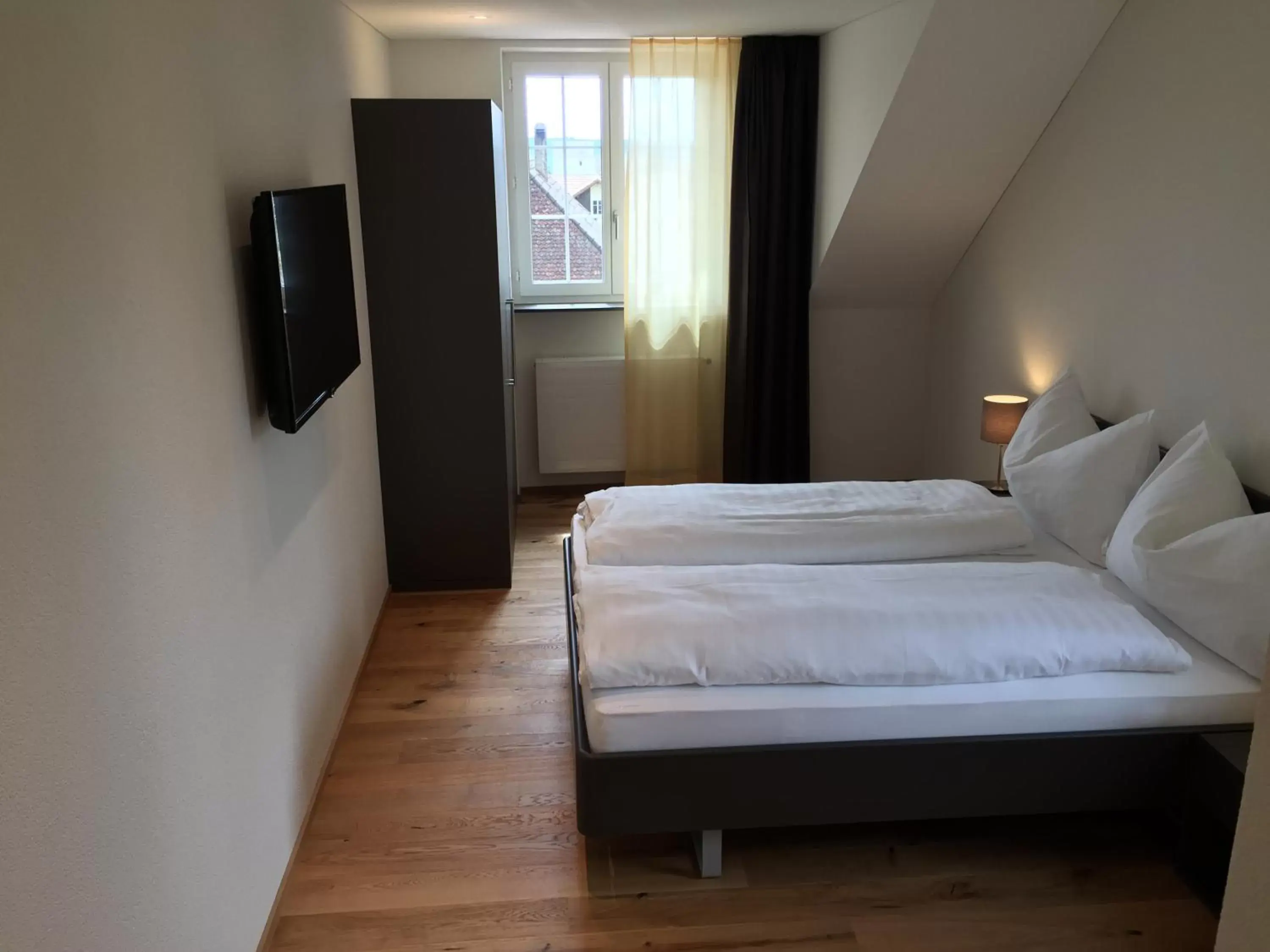Bedroom, Bed in Gasthof National