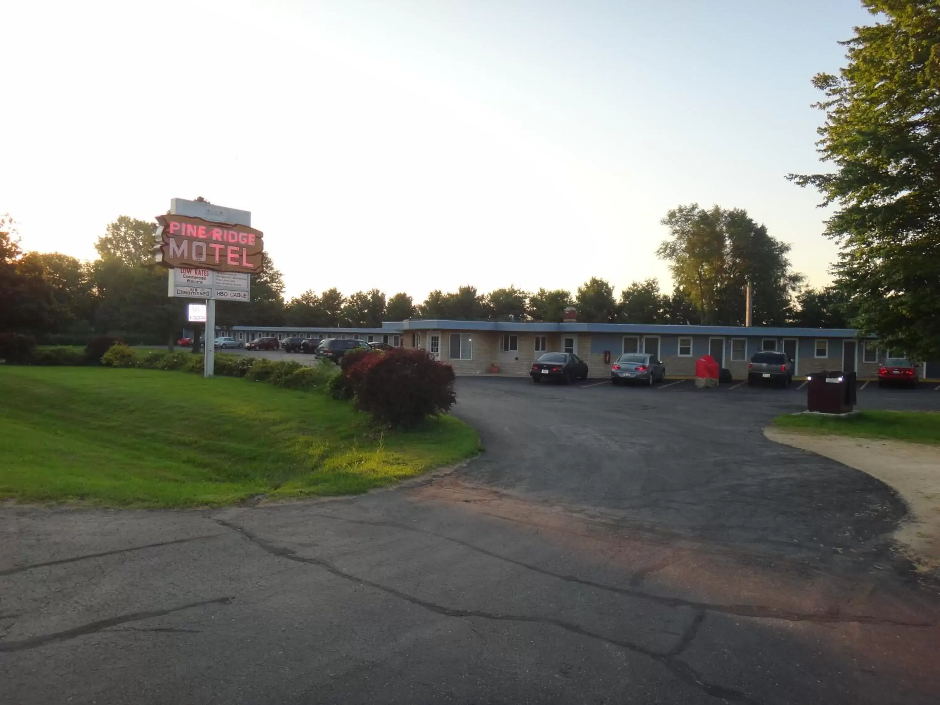 Property Building in Pine Ridge Motel