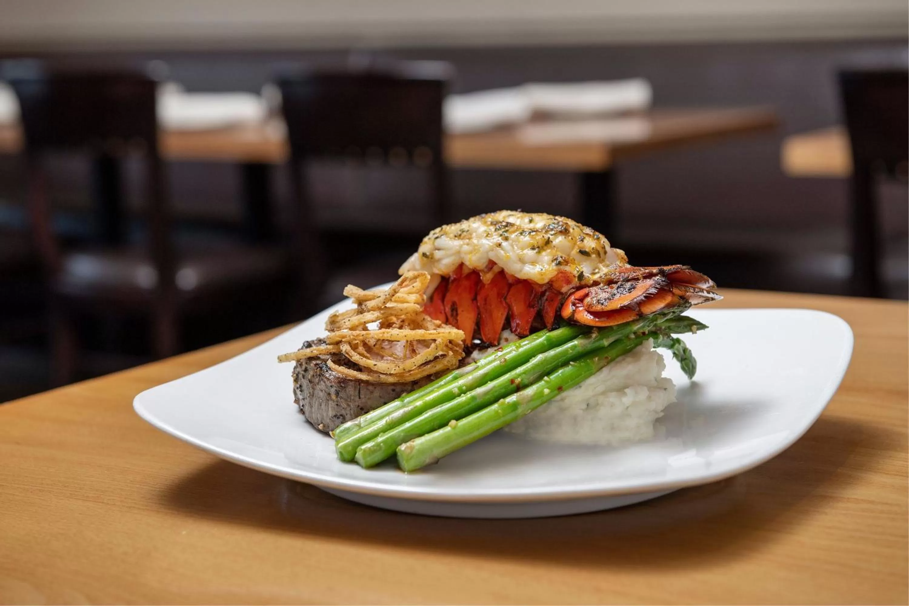 Restaurant/places to eat in The Westin Sacramento Riverfront Hotel & Spa