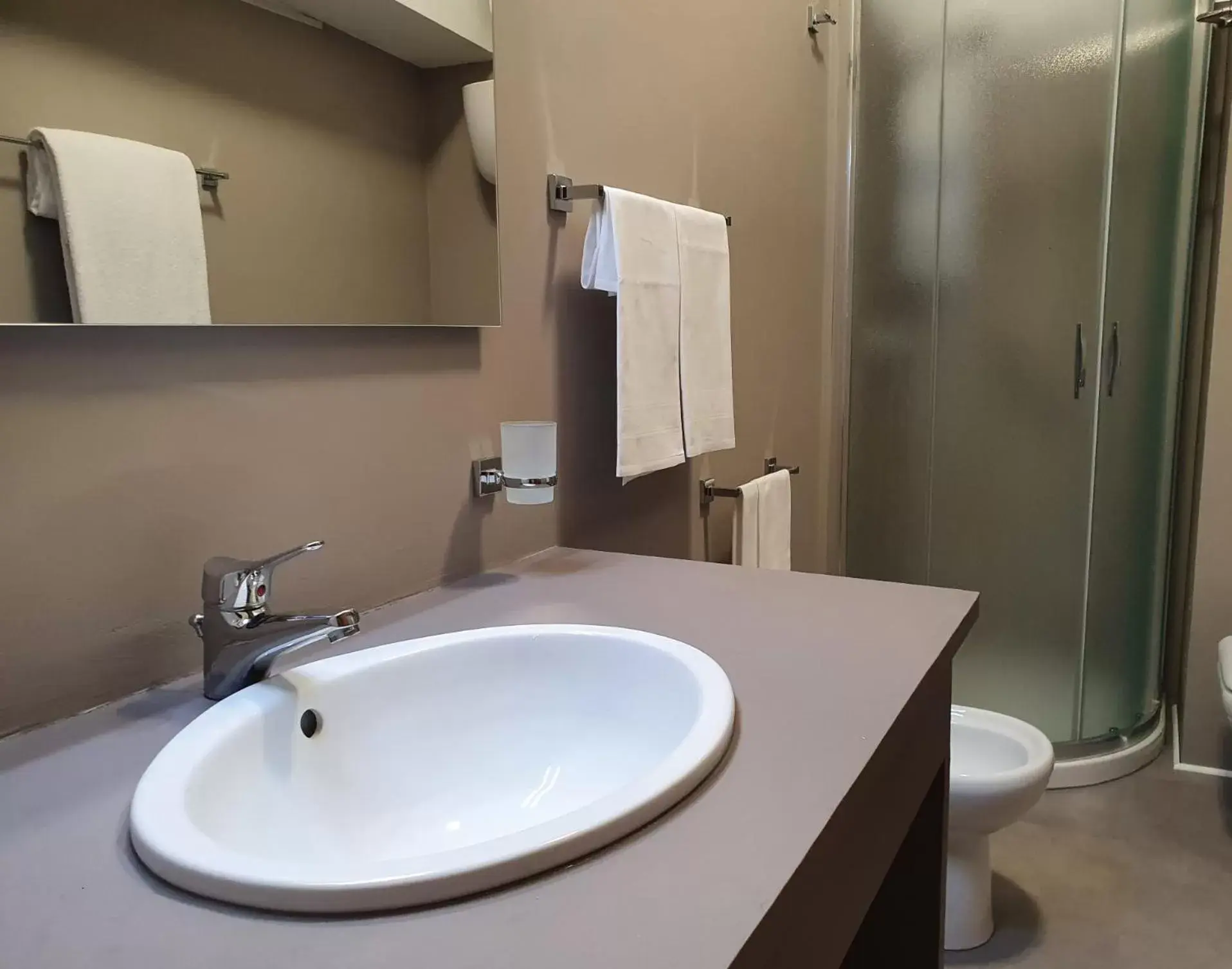 Bedroom, Bathroom in Il Gabbiano