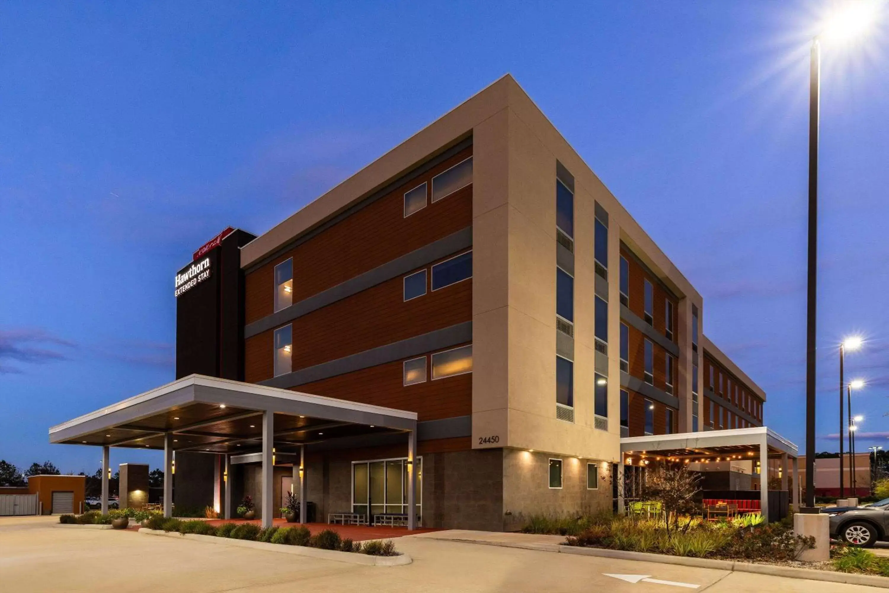 Property Building in Hawthorn Inn & Suites by Wyndham Kingwood Houston