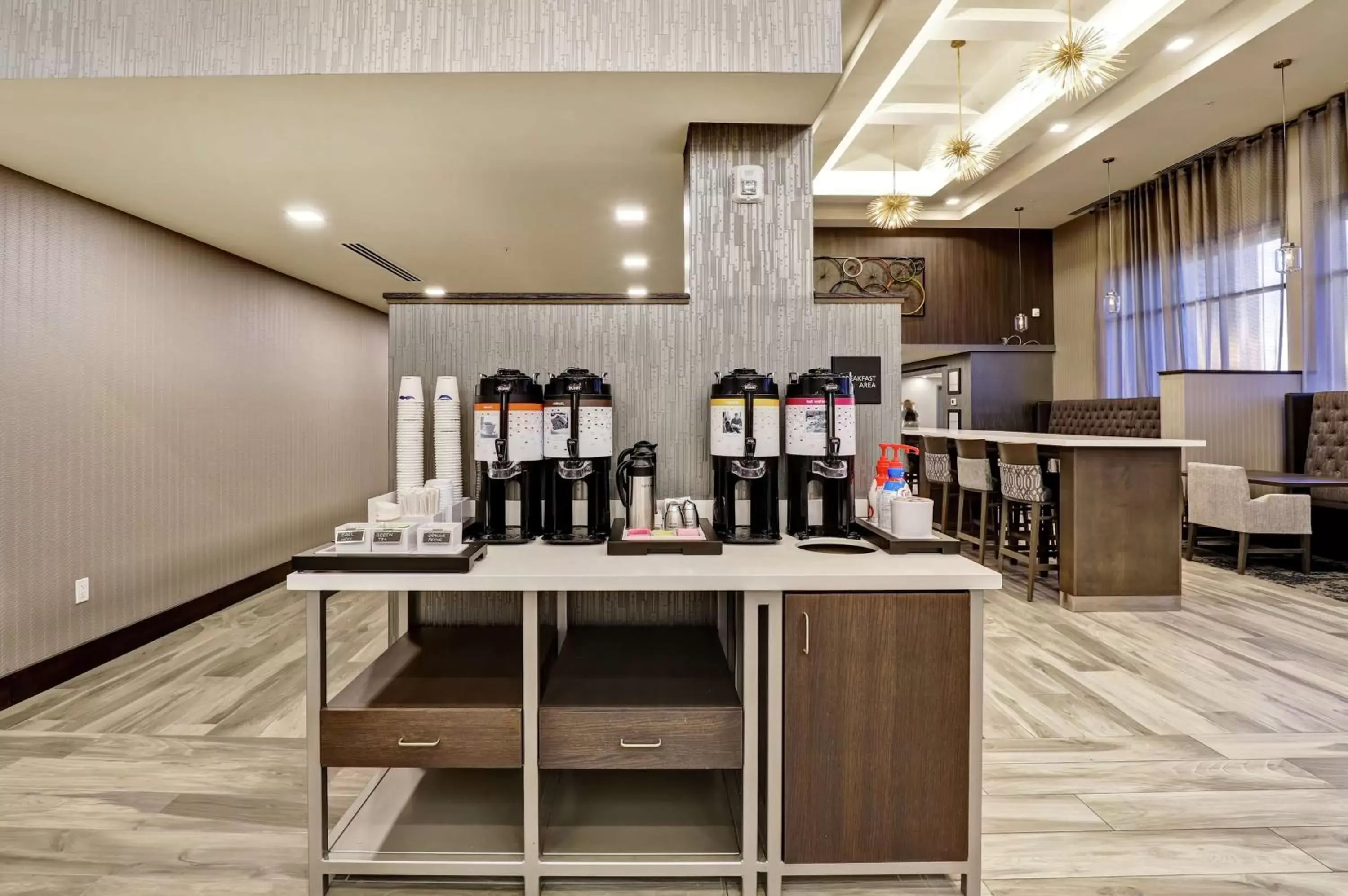 Lobby or reception in Hampton Inn St. Catharines Niagara Lobby or reception in Hampton Inn St. Catharines Niagara