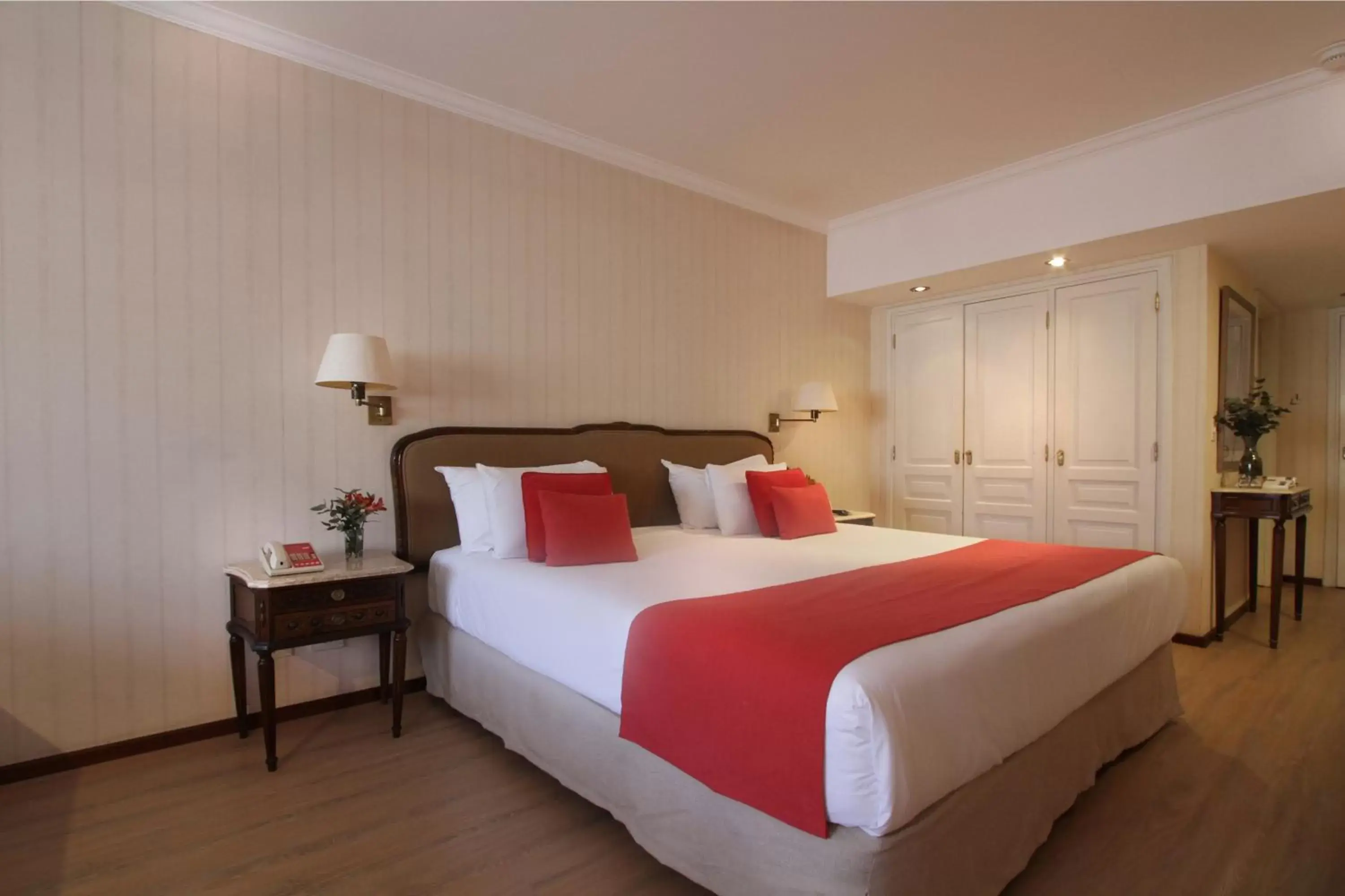 Photo of the whole room, Bed in Ramada by Wyndham Buenos Aires Centro